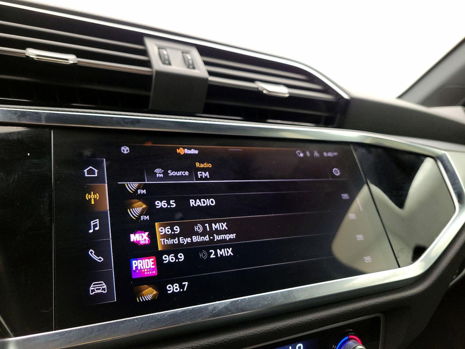 2025 Audi Q3 S Line Premium - Photo 16