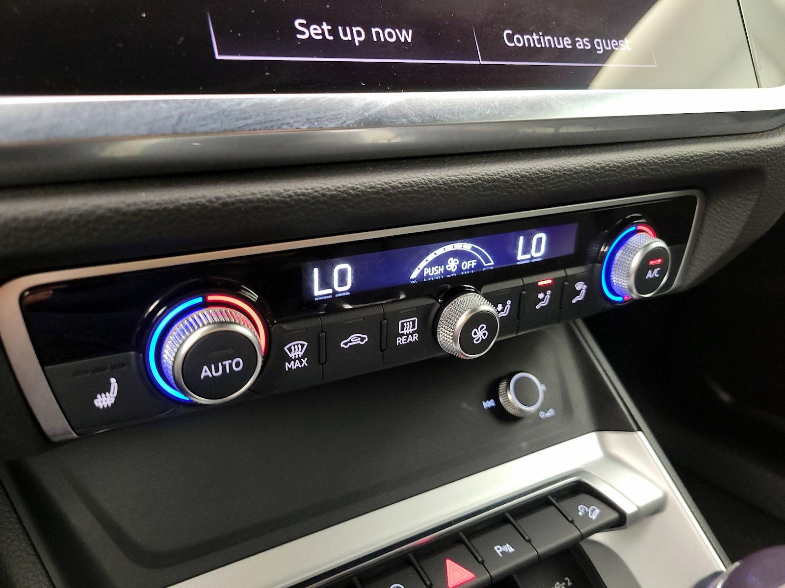 2025 Audi Q3 S Line Premium - Photo 17