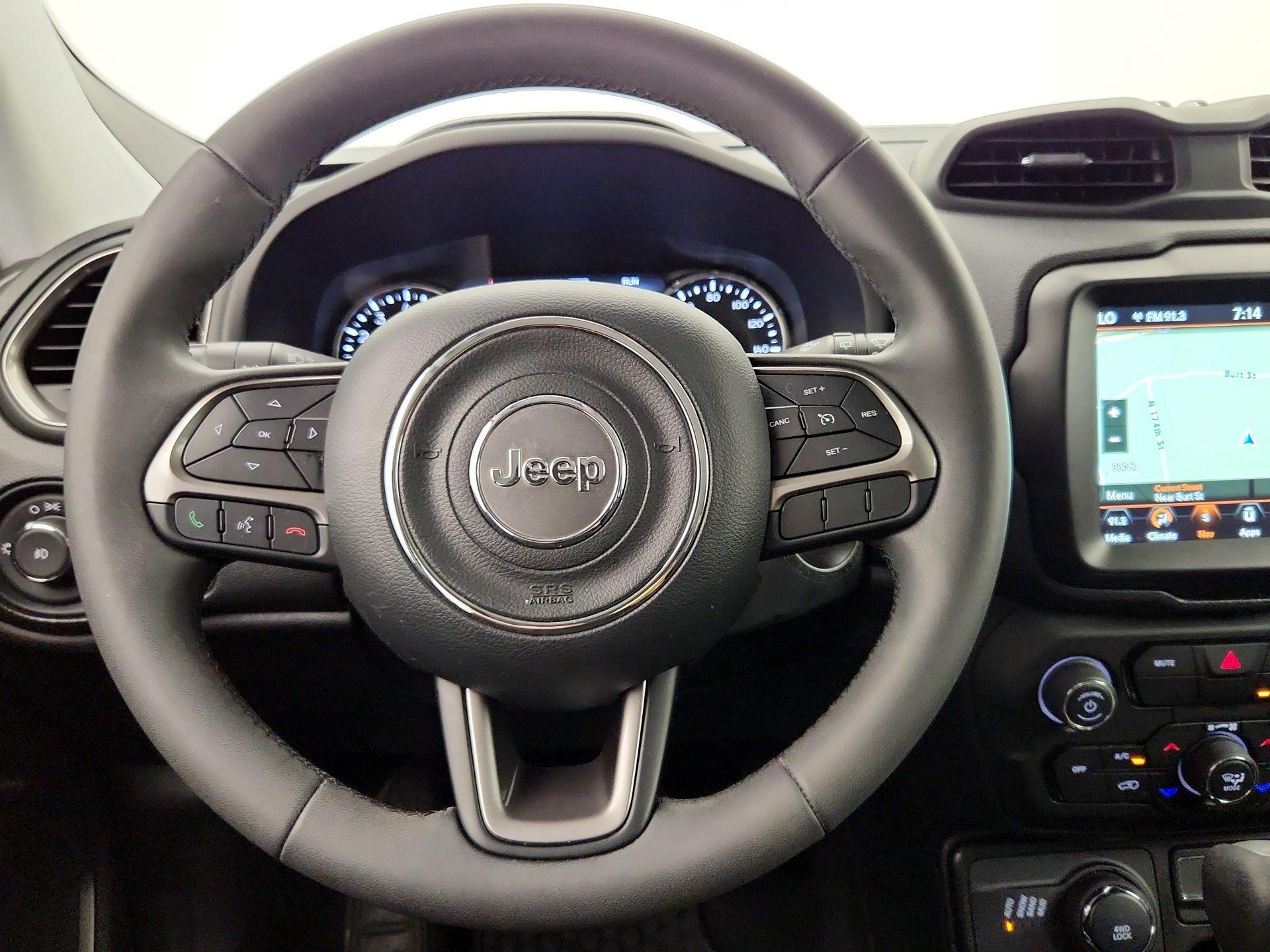 Thumbnail: 2022 Jeep Renegade - 10