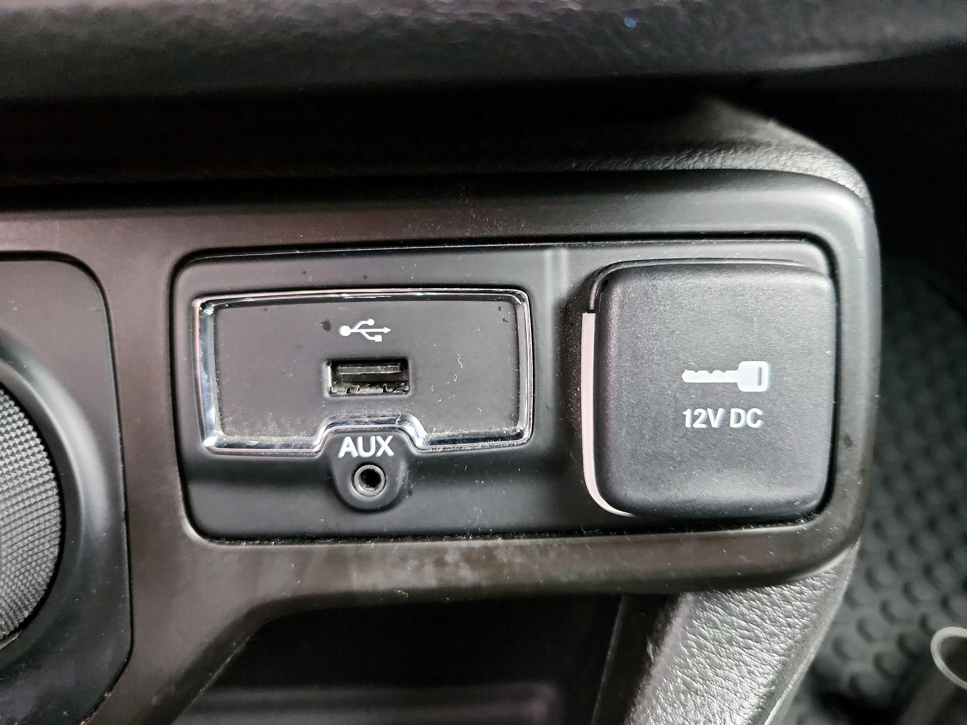Thumbnail: 2022 Jeep Renegade - 19