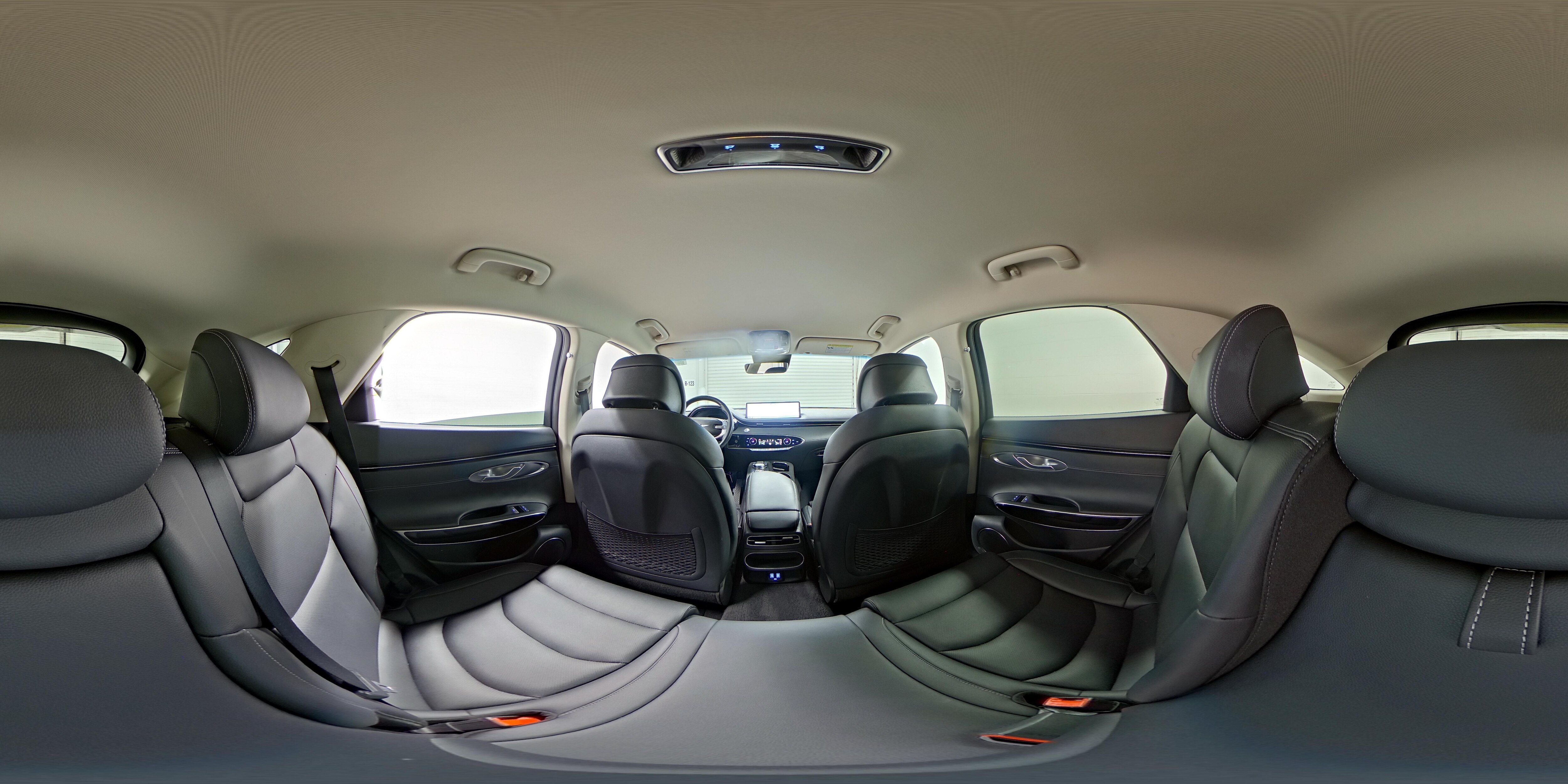 2025 GENESIS GV70 Standard - Photo 26