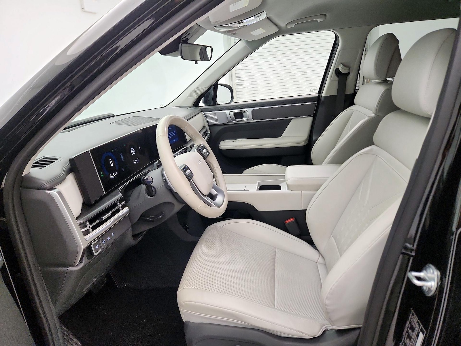 2025 Hyundai Santa Fe SEL - Photo 12
