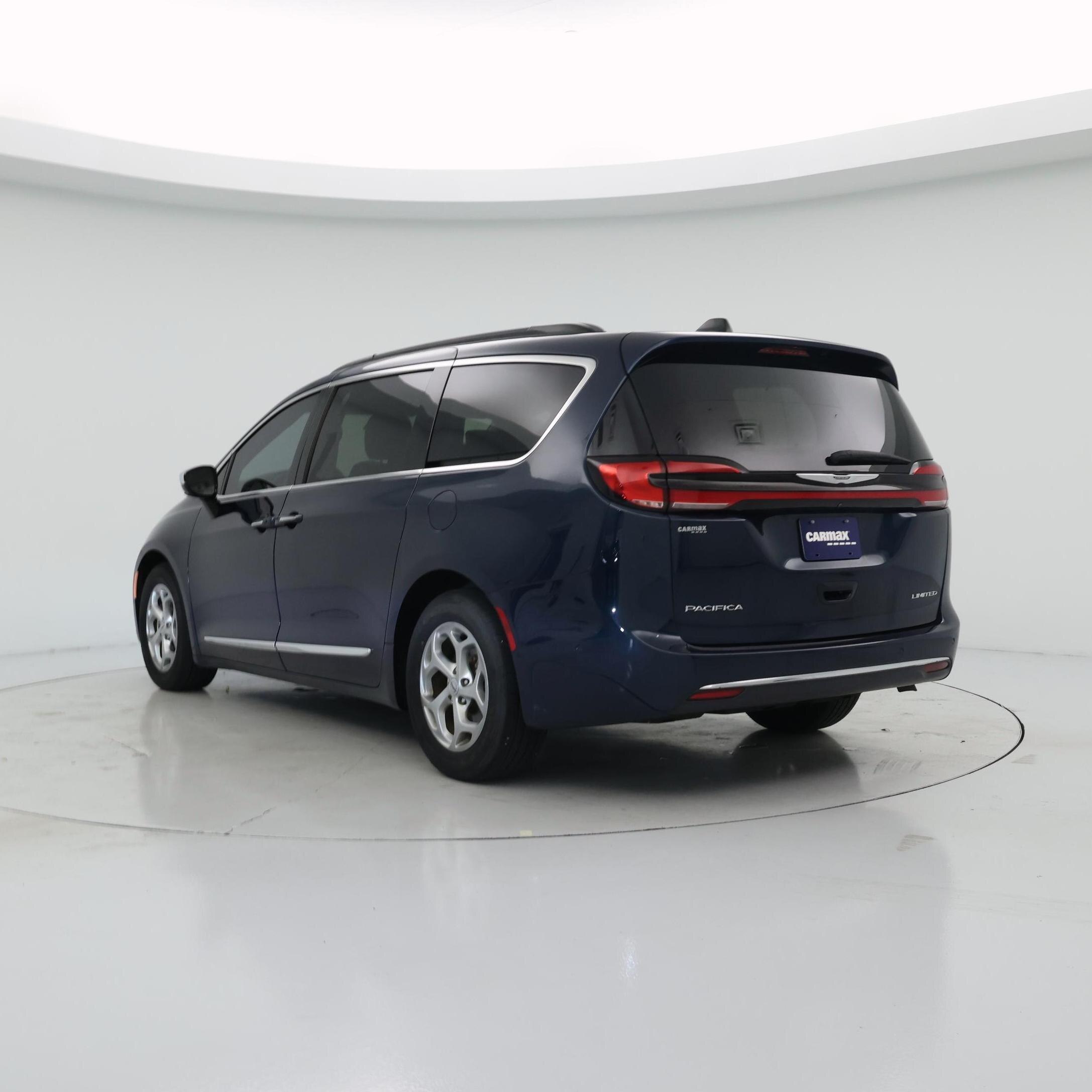Thumbnail: 2023 Chrysler Pacifica - 2