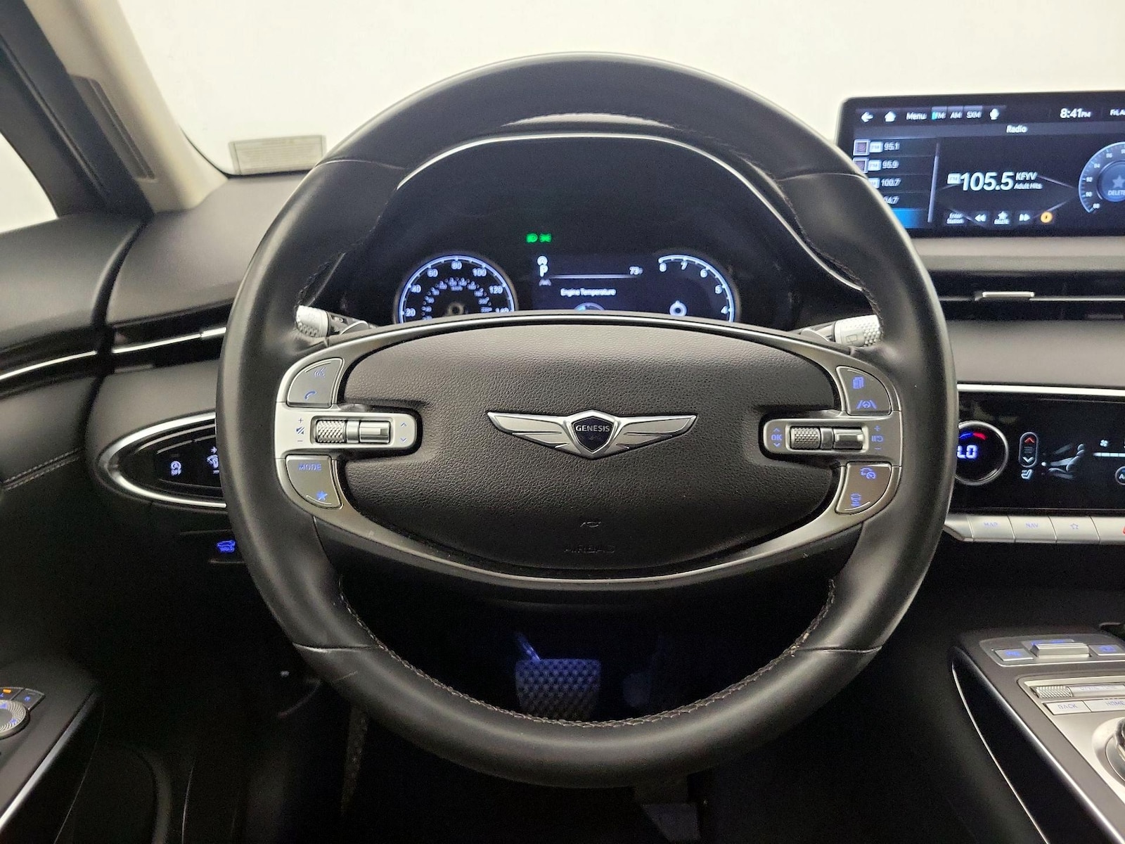 2025 GENESIS GV70 Standard - Photo 11