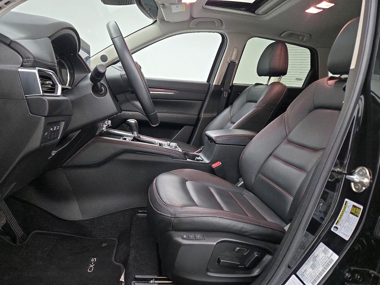2025 Mazda CX-5 S Preferred package - Photo 12