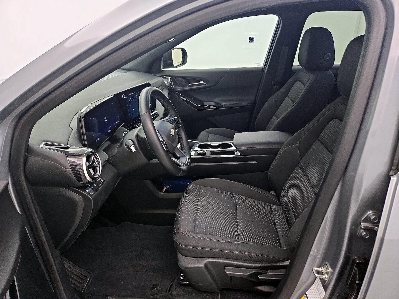 2026 Chevrolet Equinox LT - Photo 12