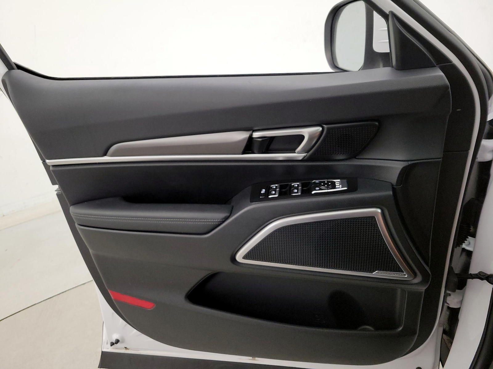 2025 Kia Telluride S - Photo 13