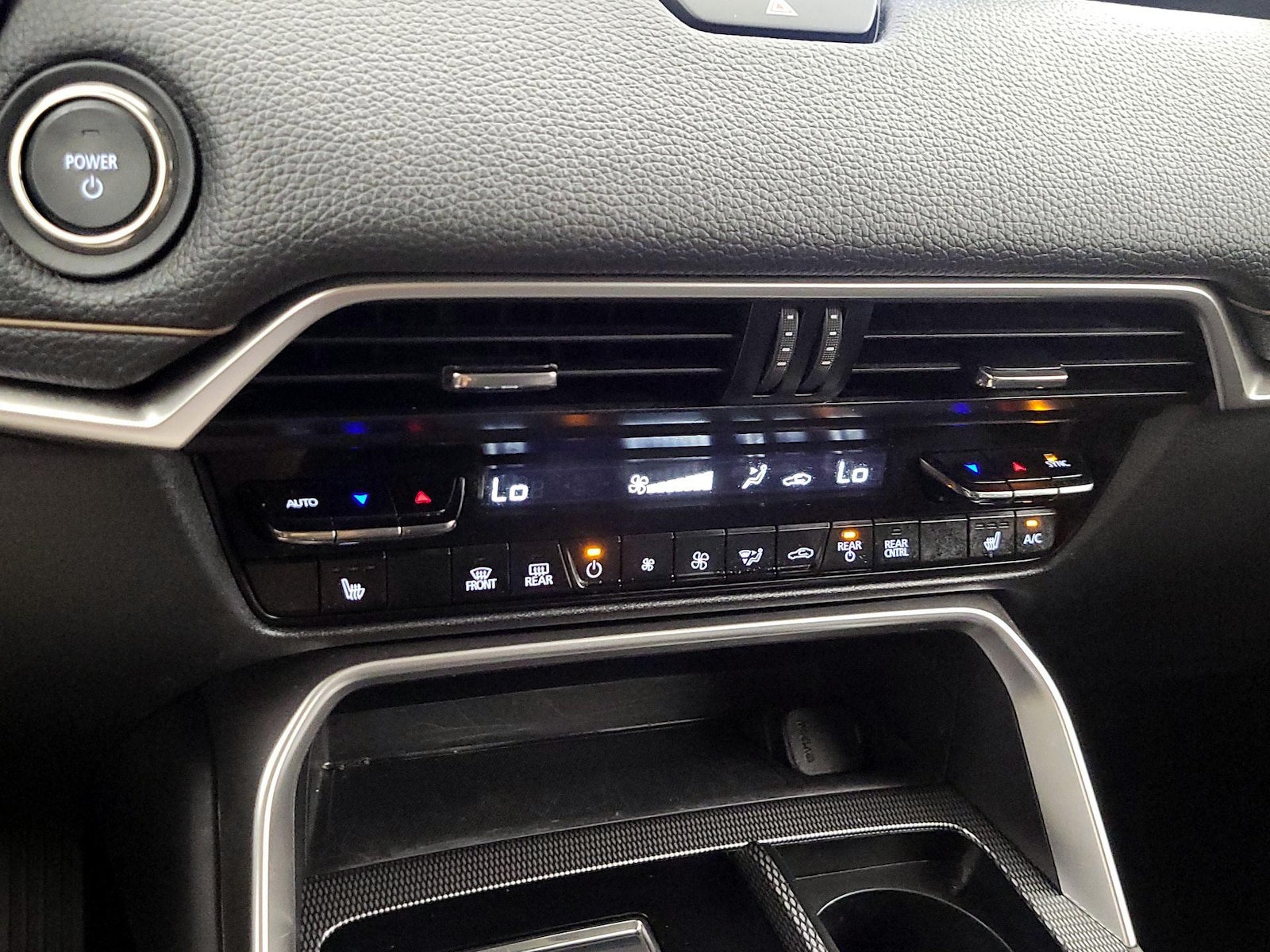 2024 Mazda CX-90 Preferred Package - Photo 17