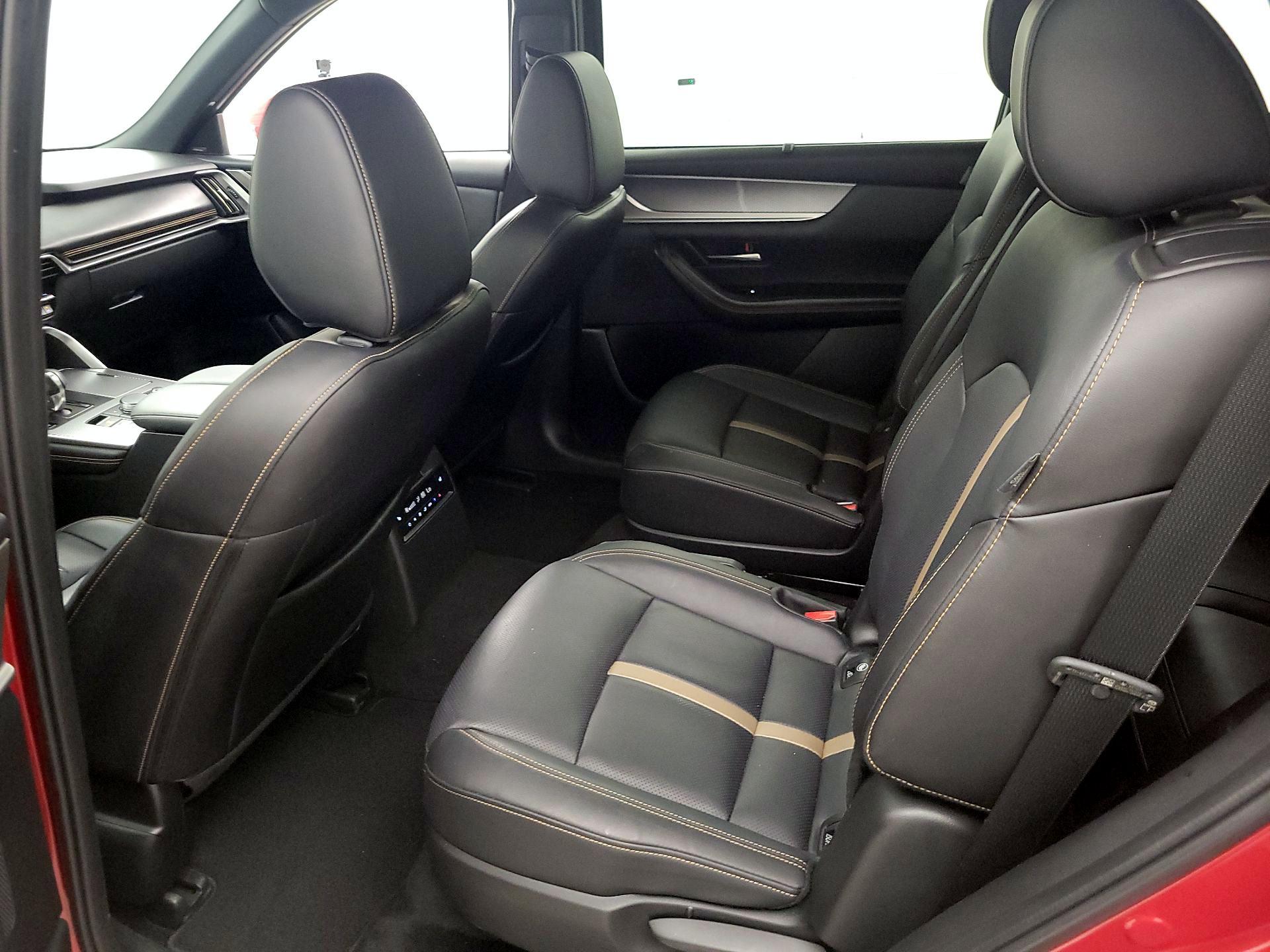 Thumbnail: 2024 Mazda CX-90 - 18