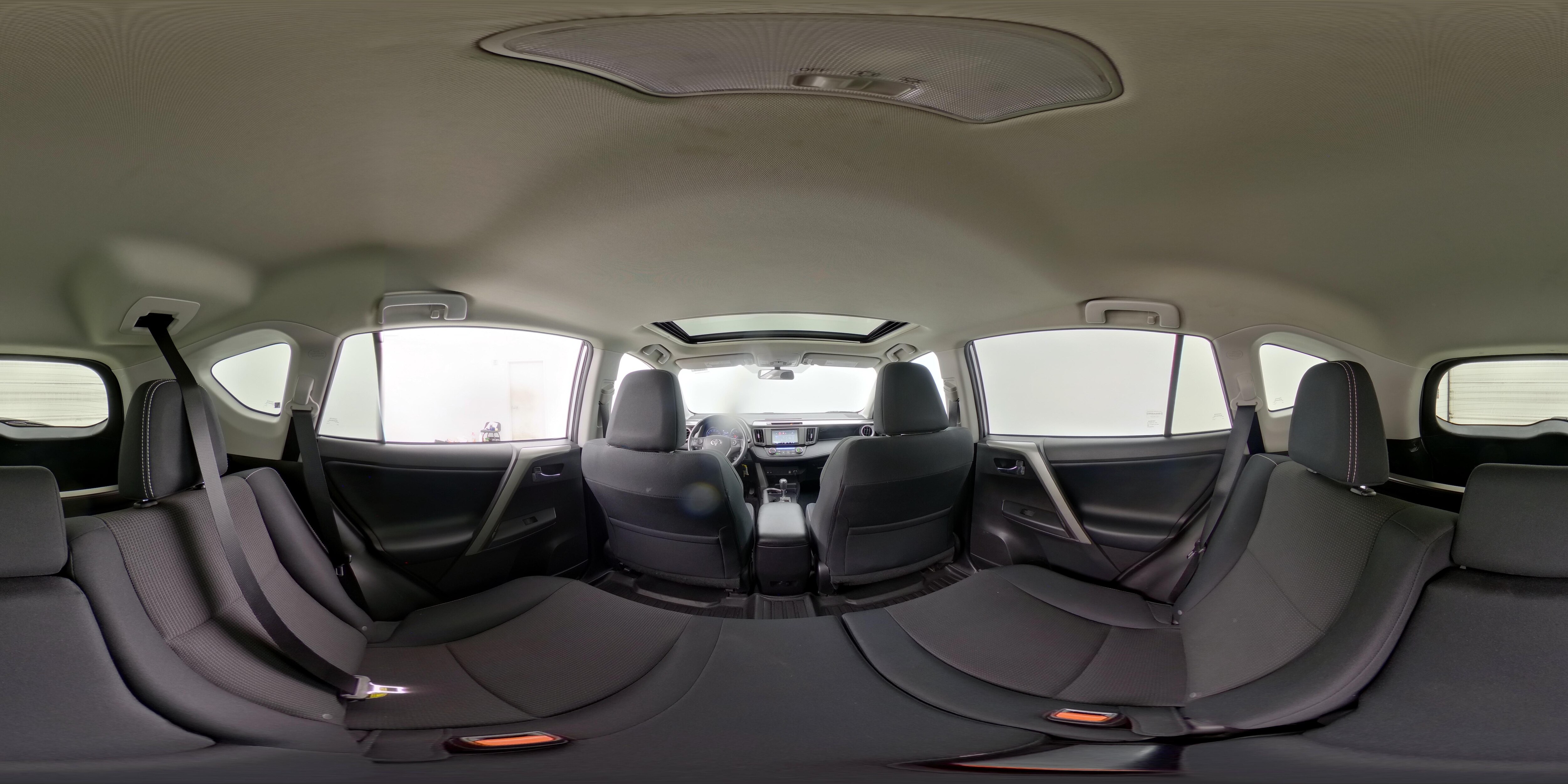 2016 Toyota RAV4 XLE - Photo 17