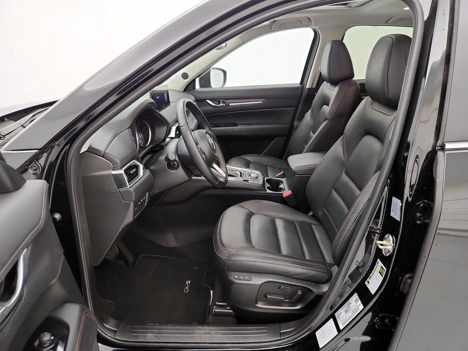 2025 Mazda CX-5 S Carbon Edition - Photo 12