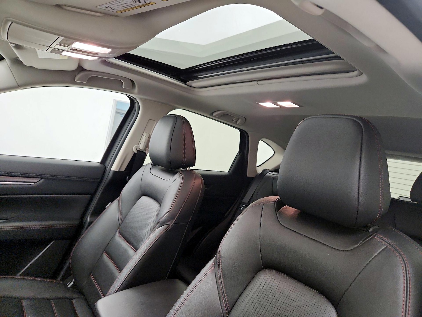 Sunroof(s) & Overhead Airbags