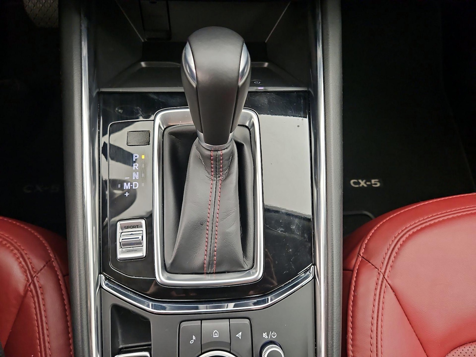 2025 Mazda CX-5 S Carbon Edition - Photo 18