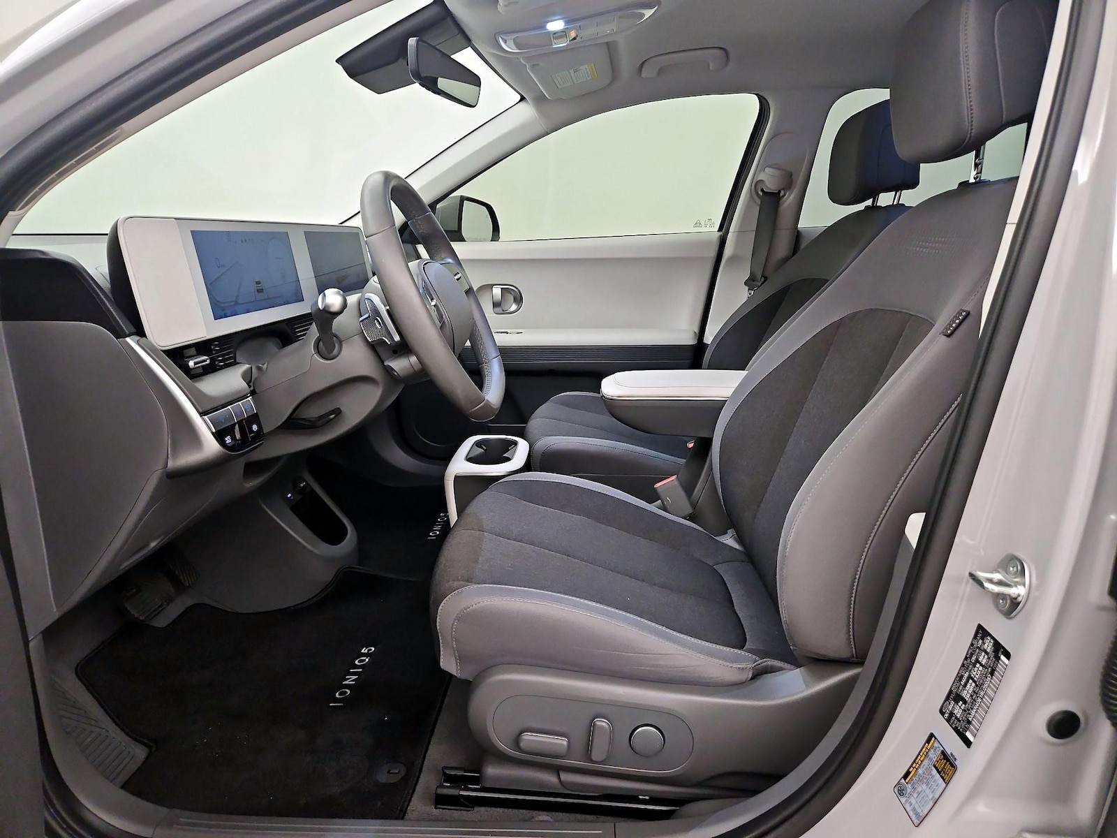 2024 Hyundai IONIQ 5 SEL - Photo 12