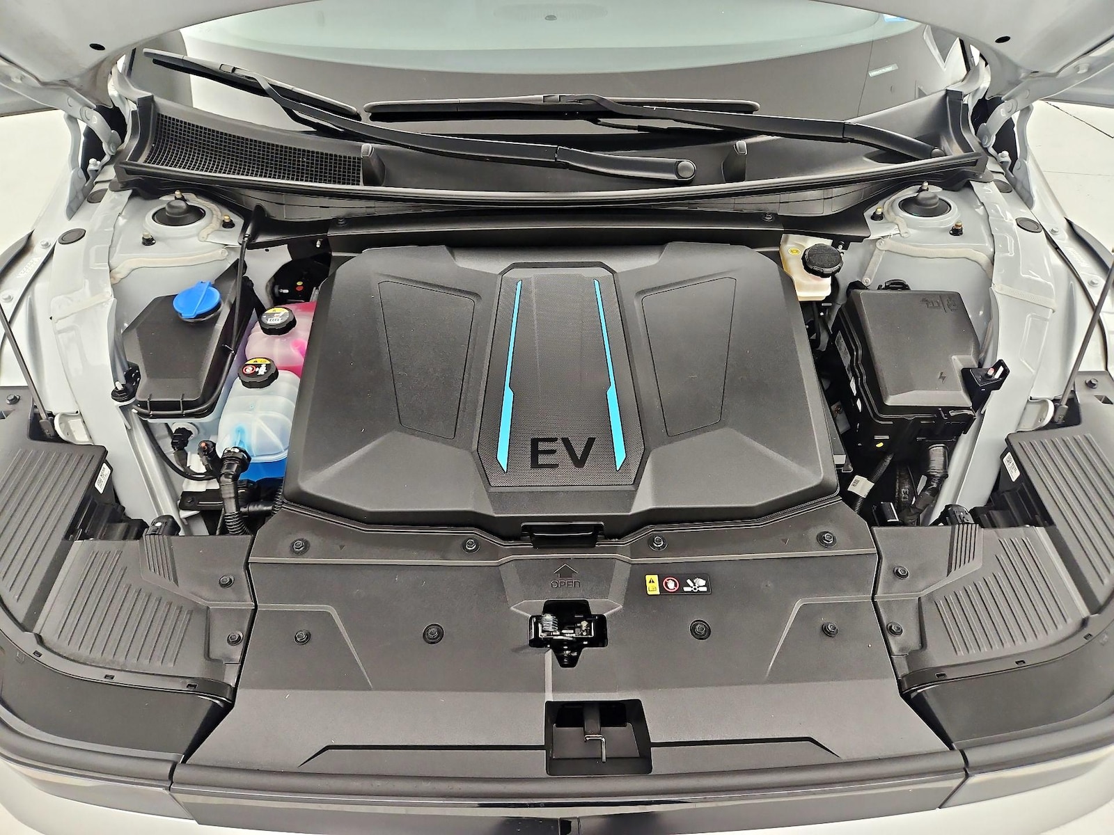 2024 Hyundai IONIQ 5 SEL - Photo 23