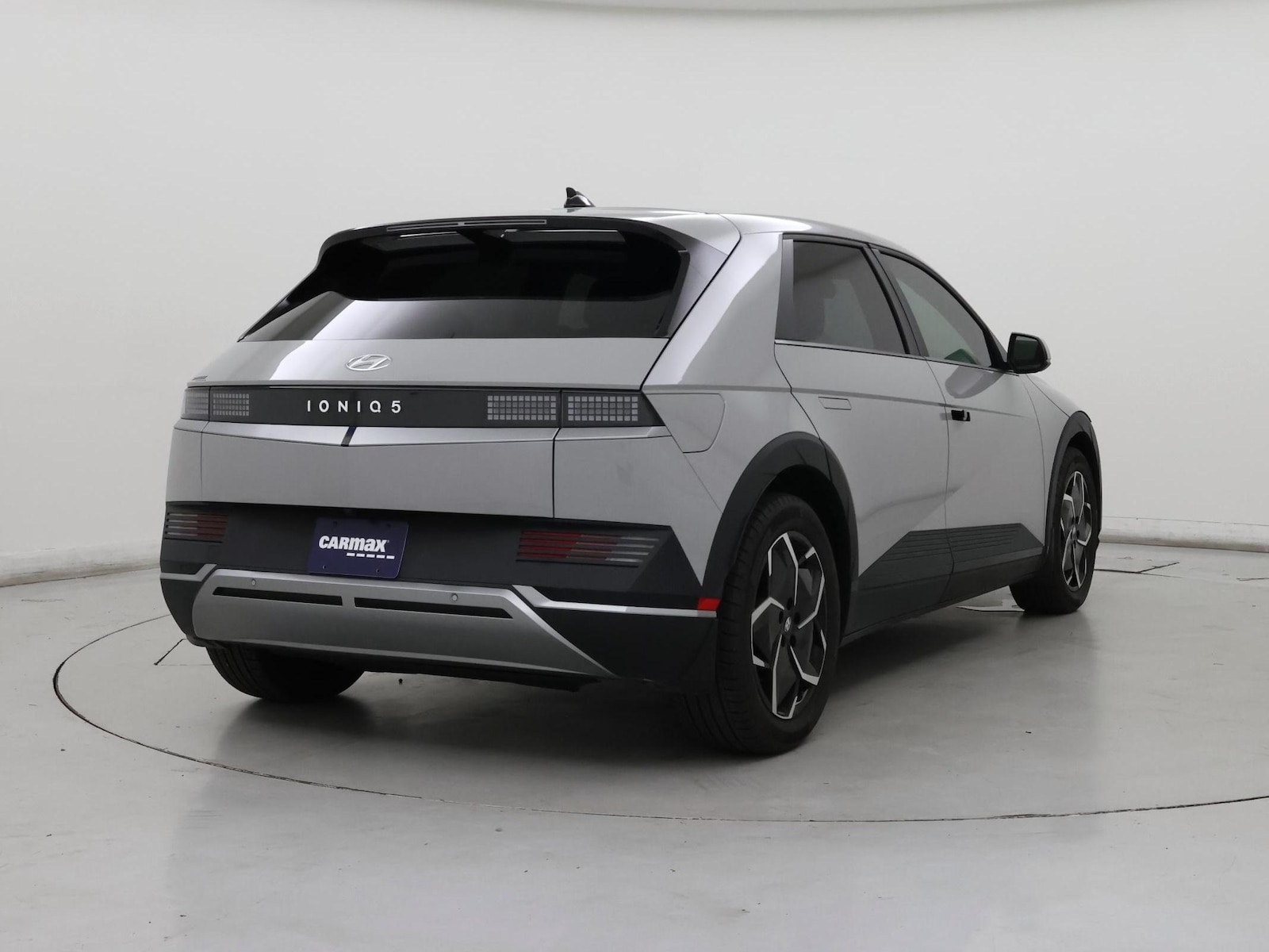 2024 Hyundai IONIQ 5 SEL - Photo 9