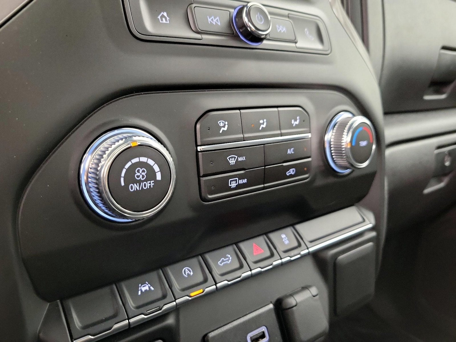 2026 GMC Sierra 1500 Pro - Photo 17