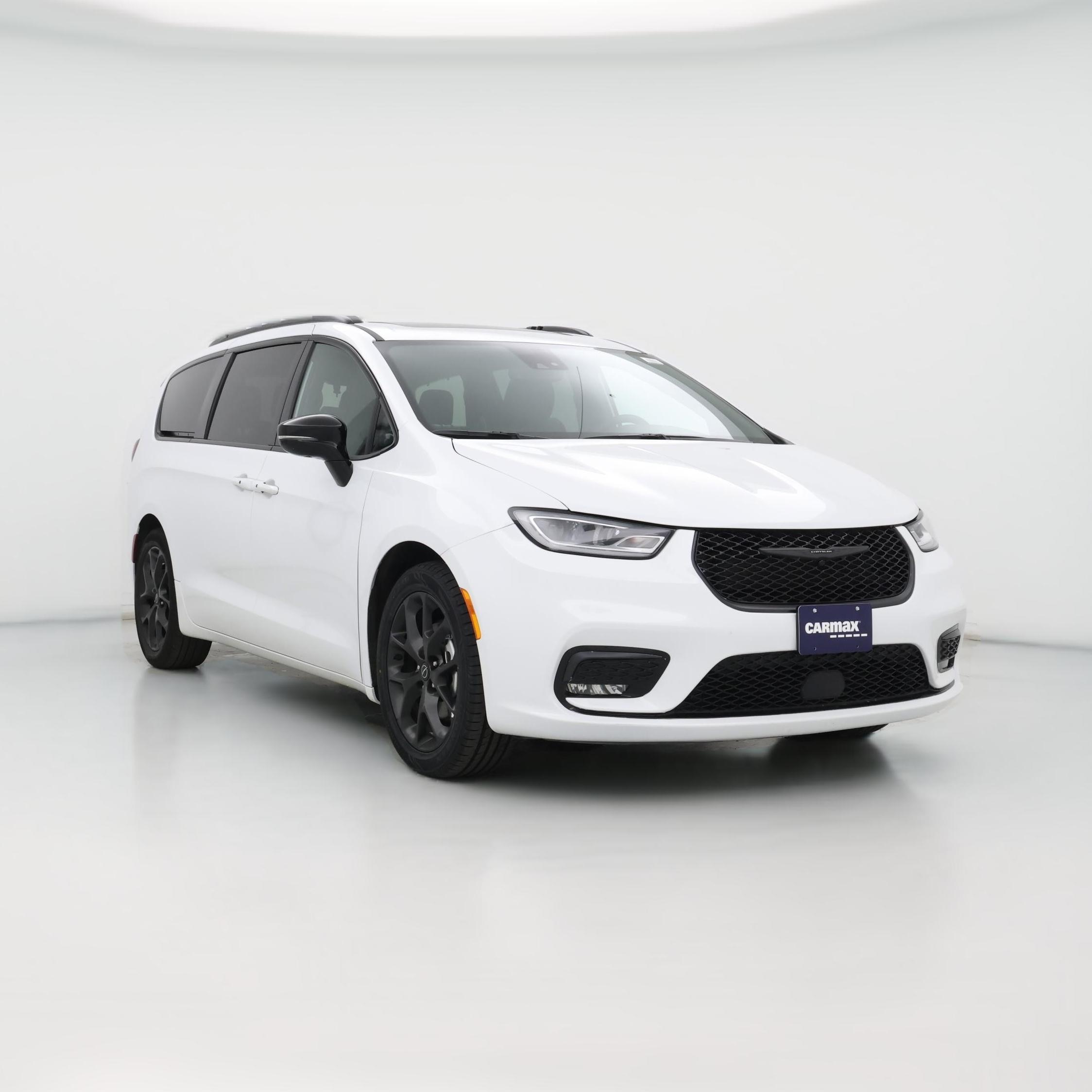 Thumbnail: 2025 Chrysler Pacifica - 1