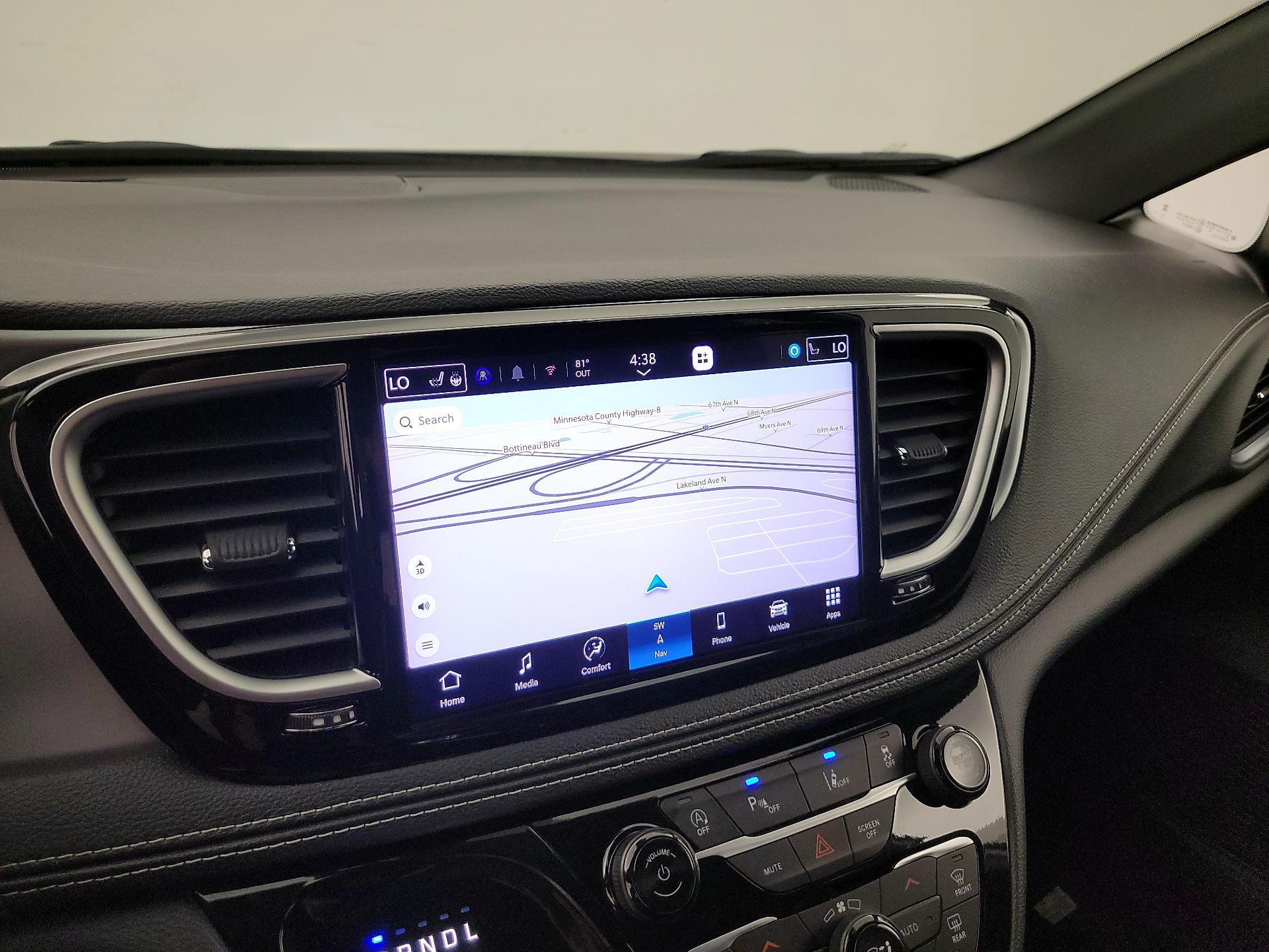 Thumbnail: 2025 Chrysler Pacifica - 14