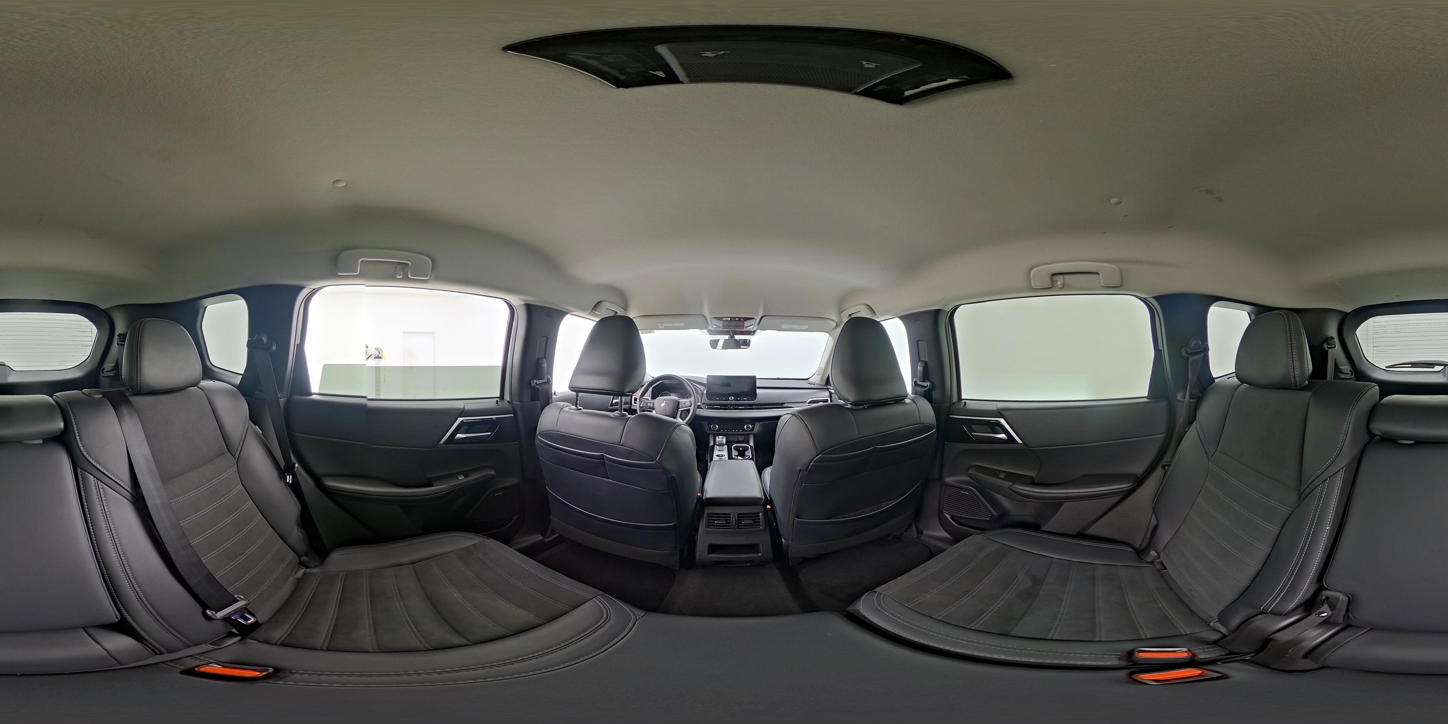 2025 Mitsubishi Outlander SE - Photo 26