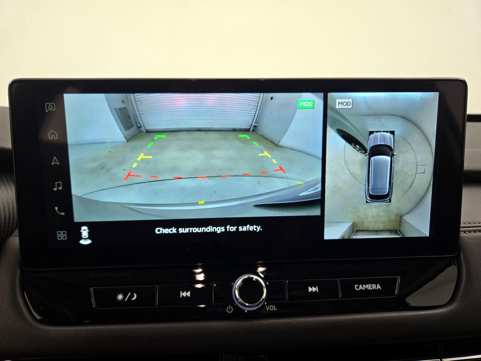 2025 Mitsubishi Outlander SE - Photo 16