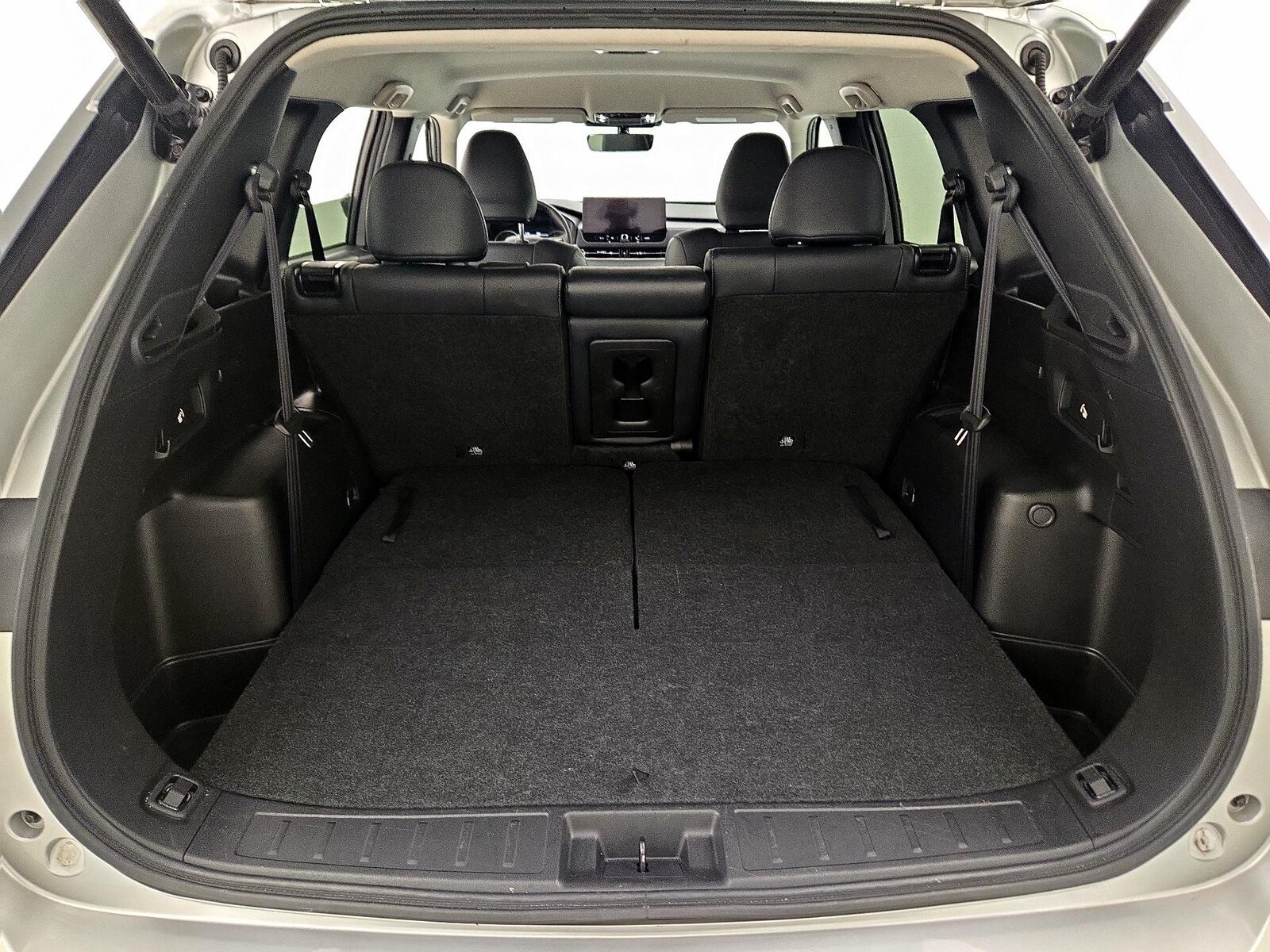 2025 Mitsubishi Outlander SE - Photo 22