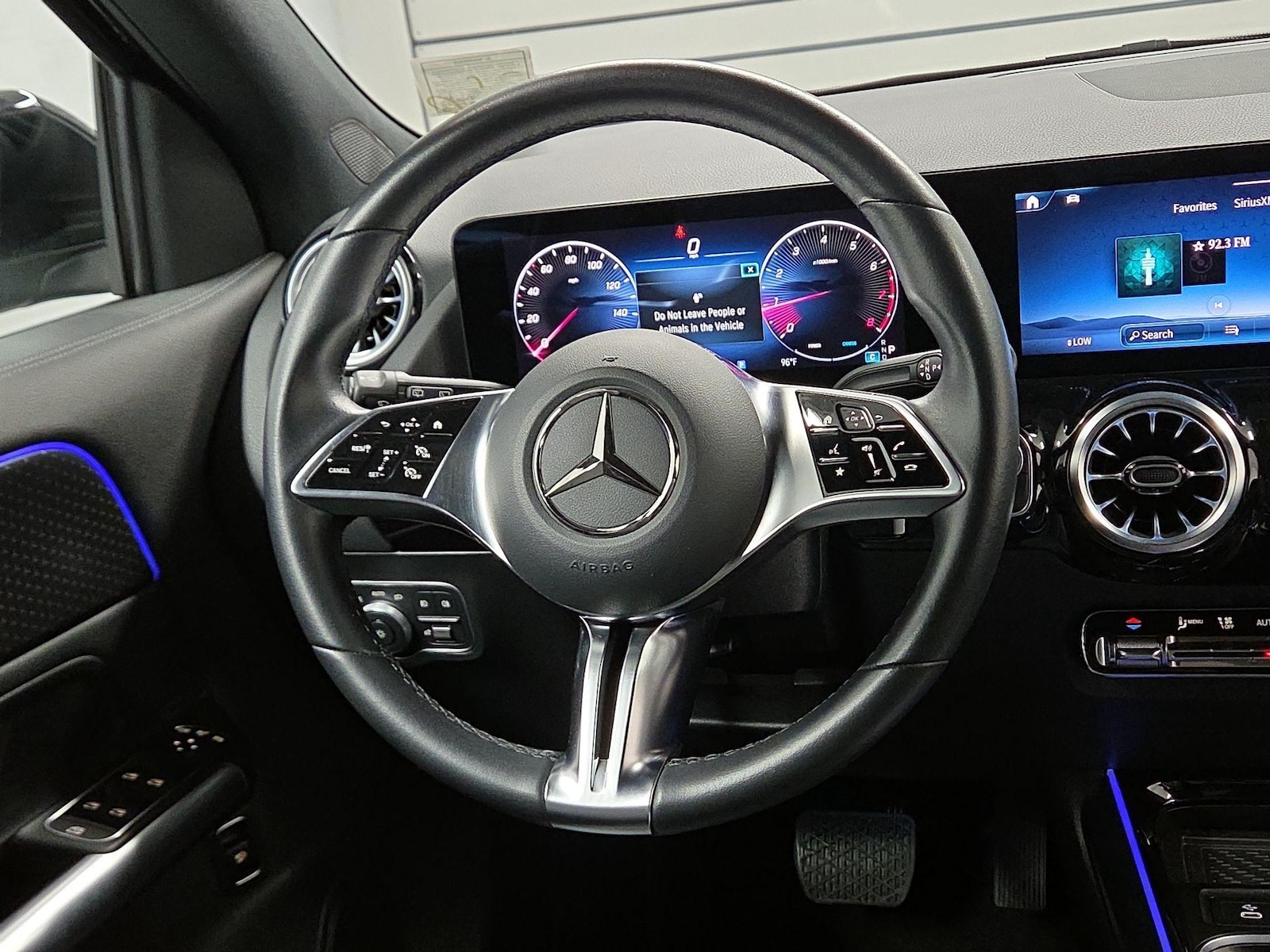 2025 Mercedes-Benz GLA GLA250 - Photo 9