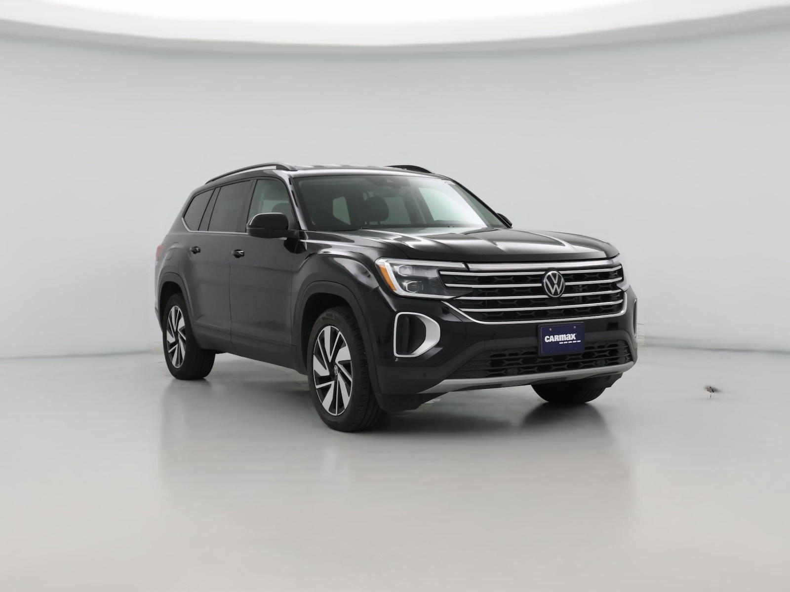 2025 Volkswagen Atlas SE w/Tech - Photo 1