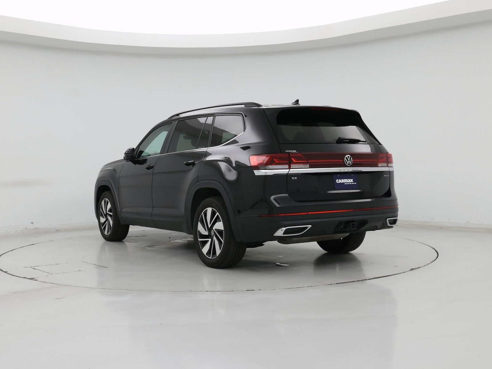 2025 Volkswagen Atlas SE w/Tech - Photo 3