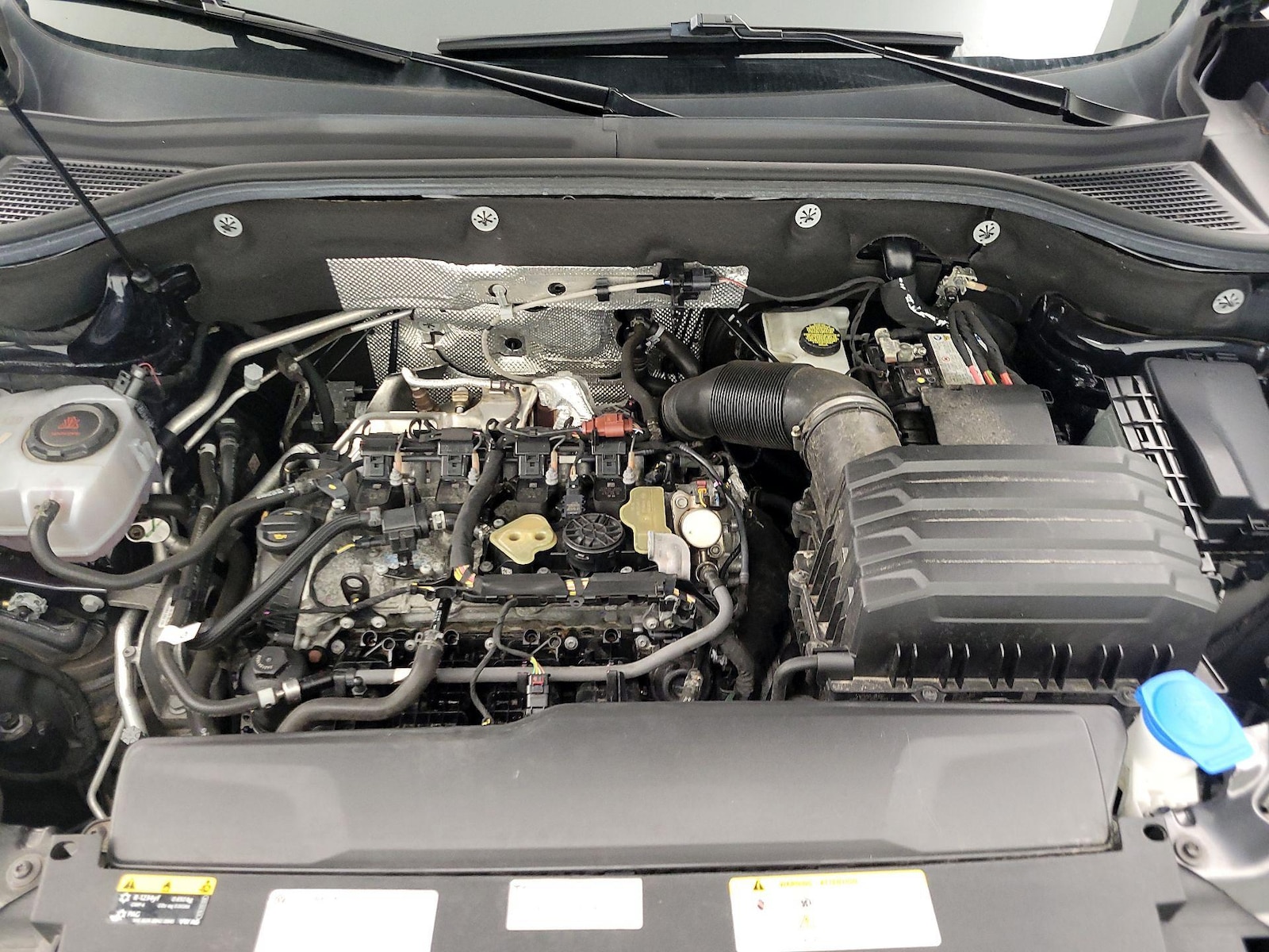 2025 Volkswagen Atlas SE w/Tech - Photo 23
