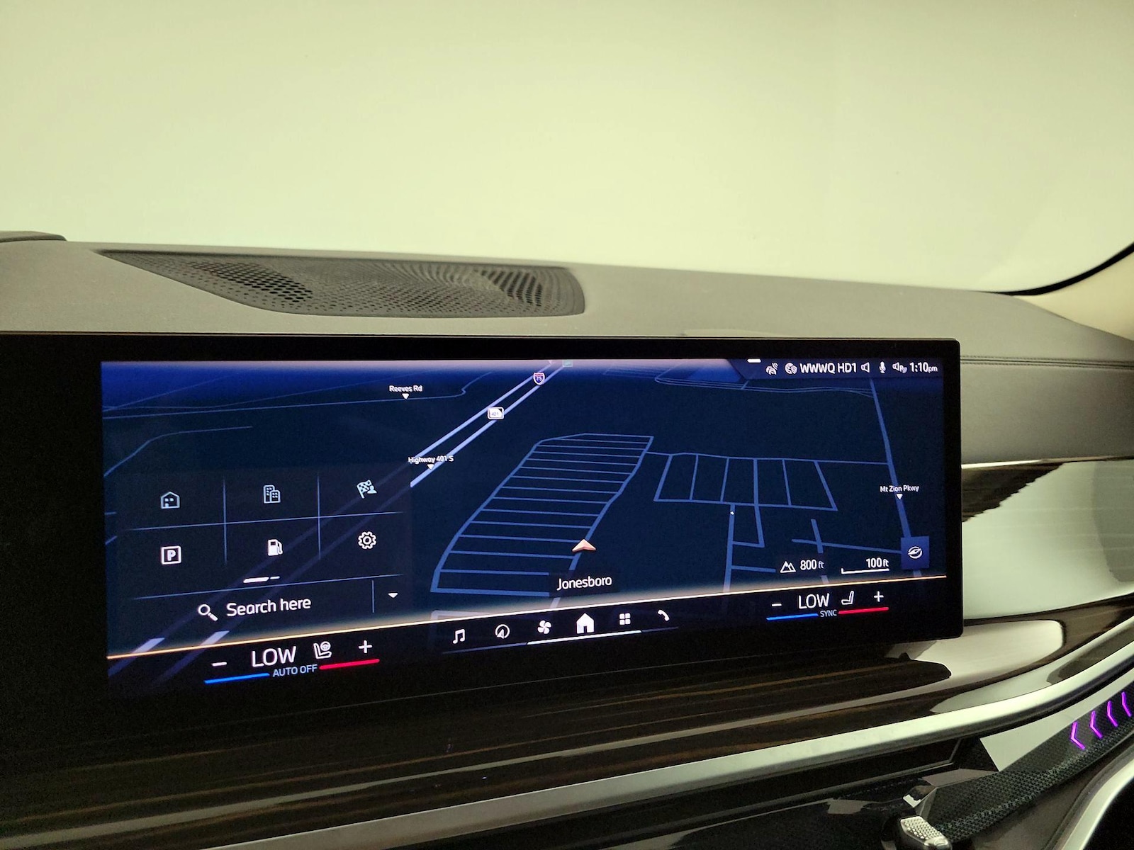 2025 BMW X7 40i - Photo 14