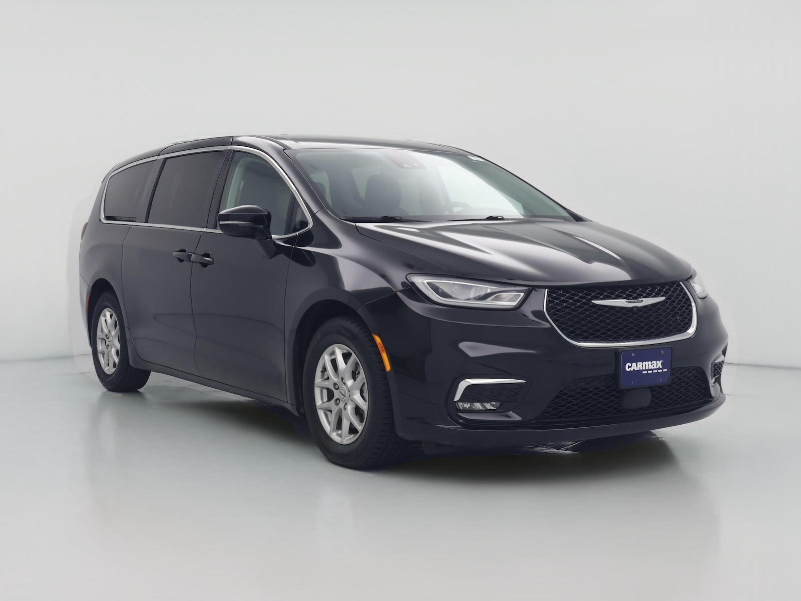 2024 Chrysler Pacifica Touring L - Photo 1