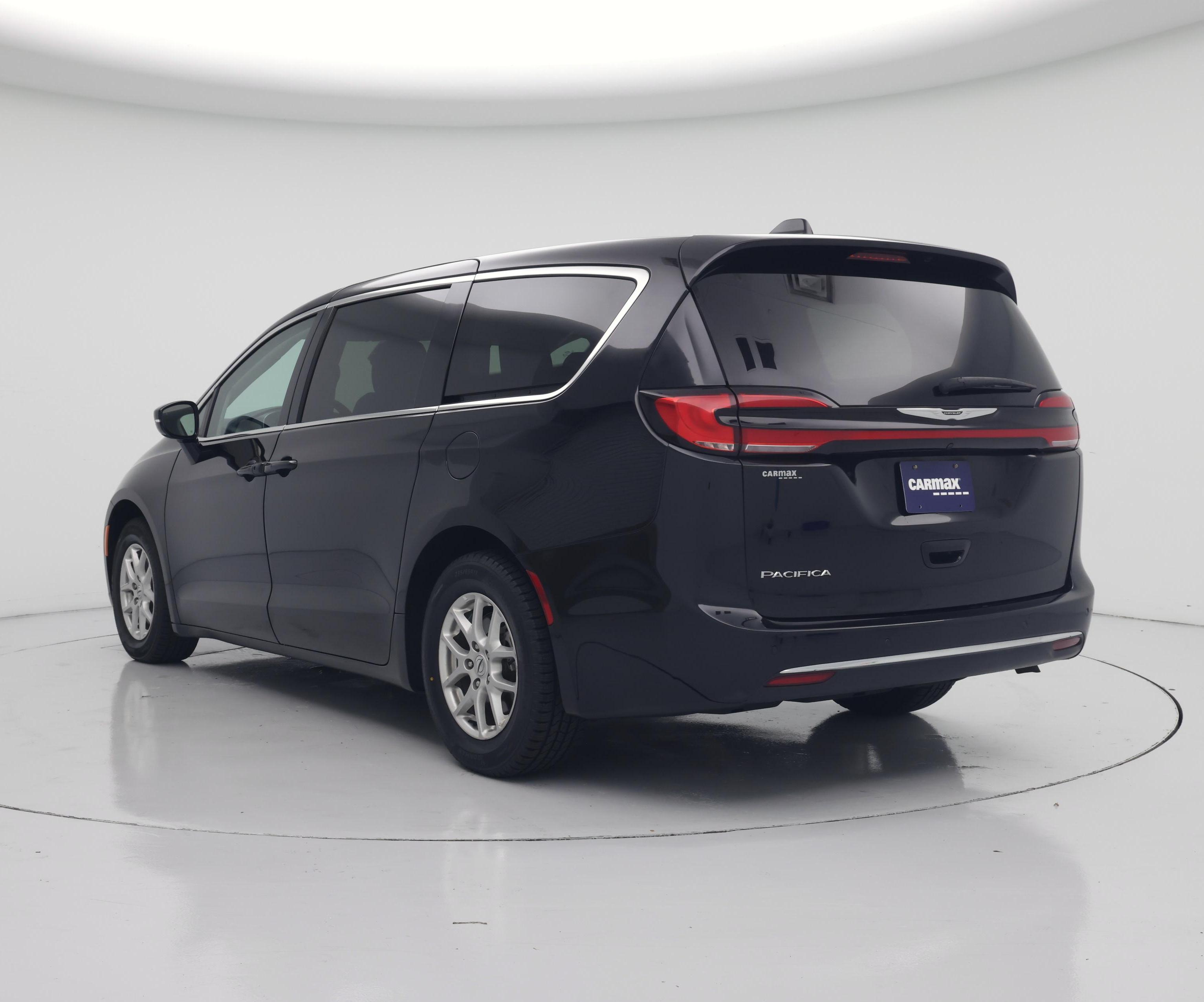 Thumbnail: 2024 Chrysler Pacifica - 2