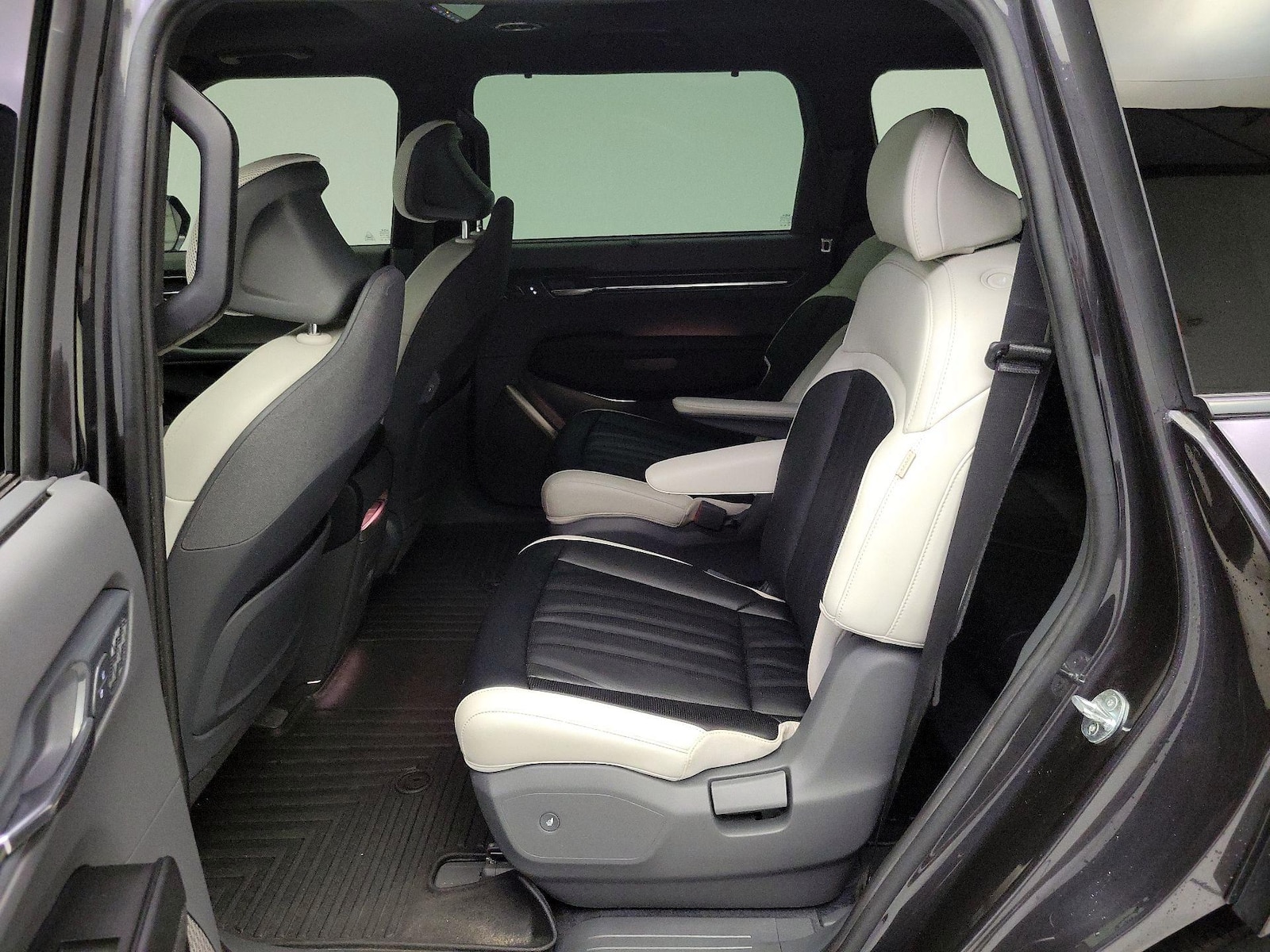 Rear Air Conditioning