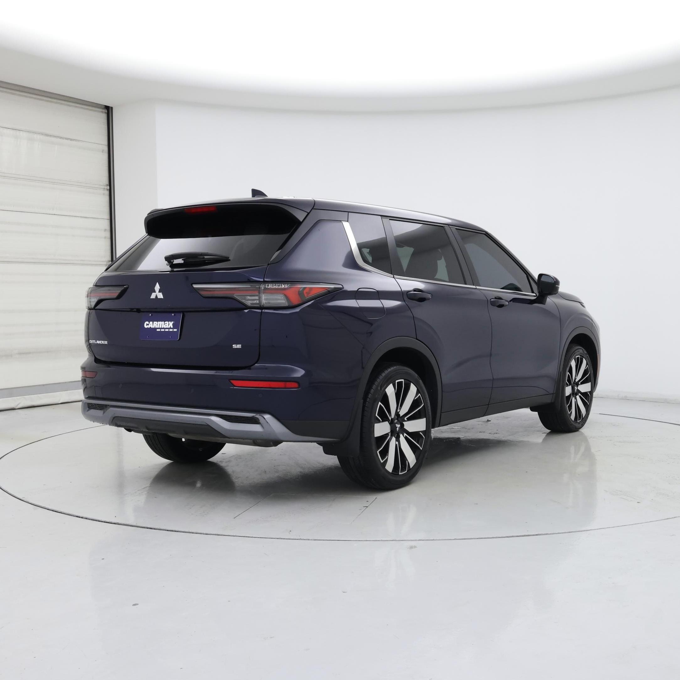 Thumbnail: 2025 Mitsubishi Outlander - 8