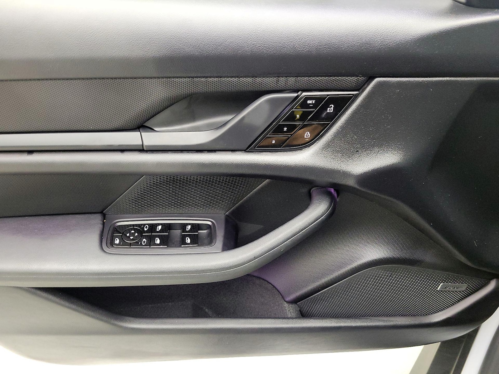 2021 Porsche Taycan 13