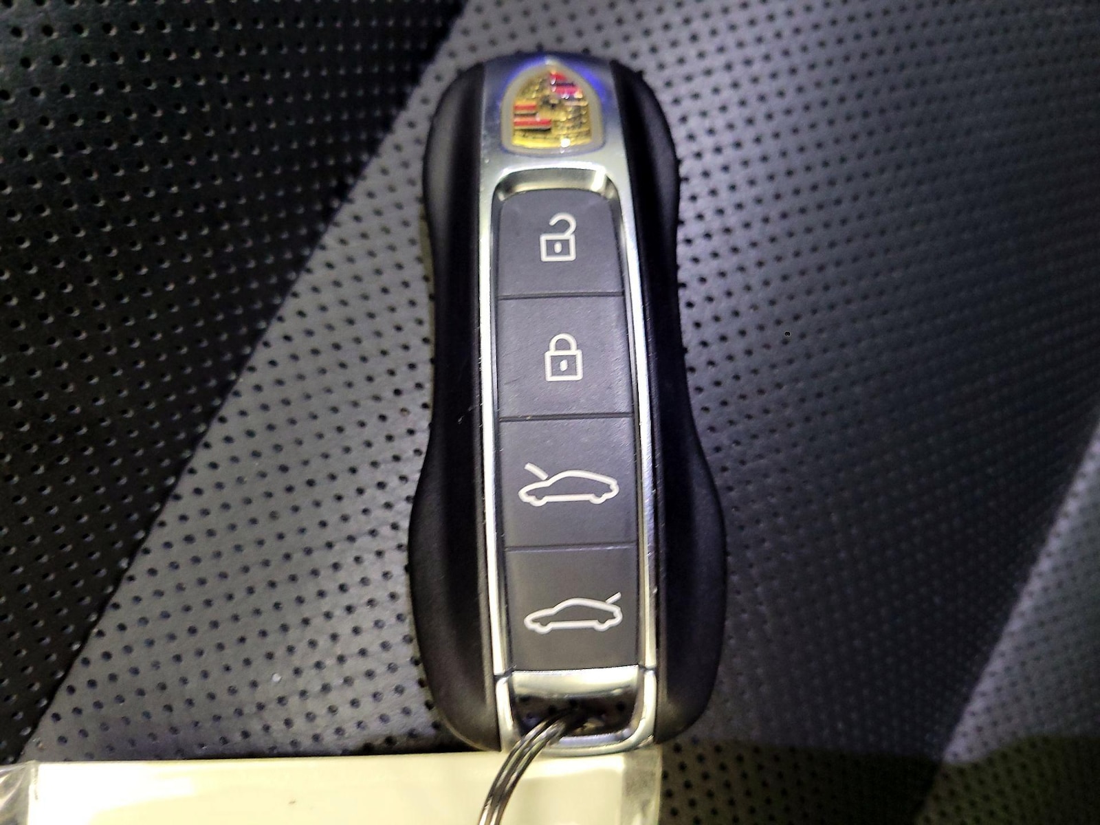 2021 Porsche Taycan 23