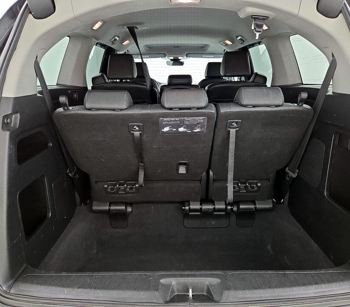 Trunk/Cargo (Seats Up)