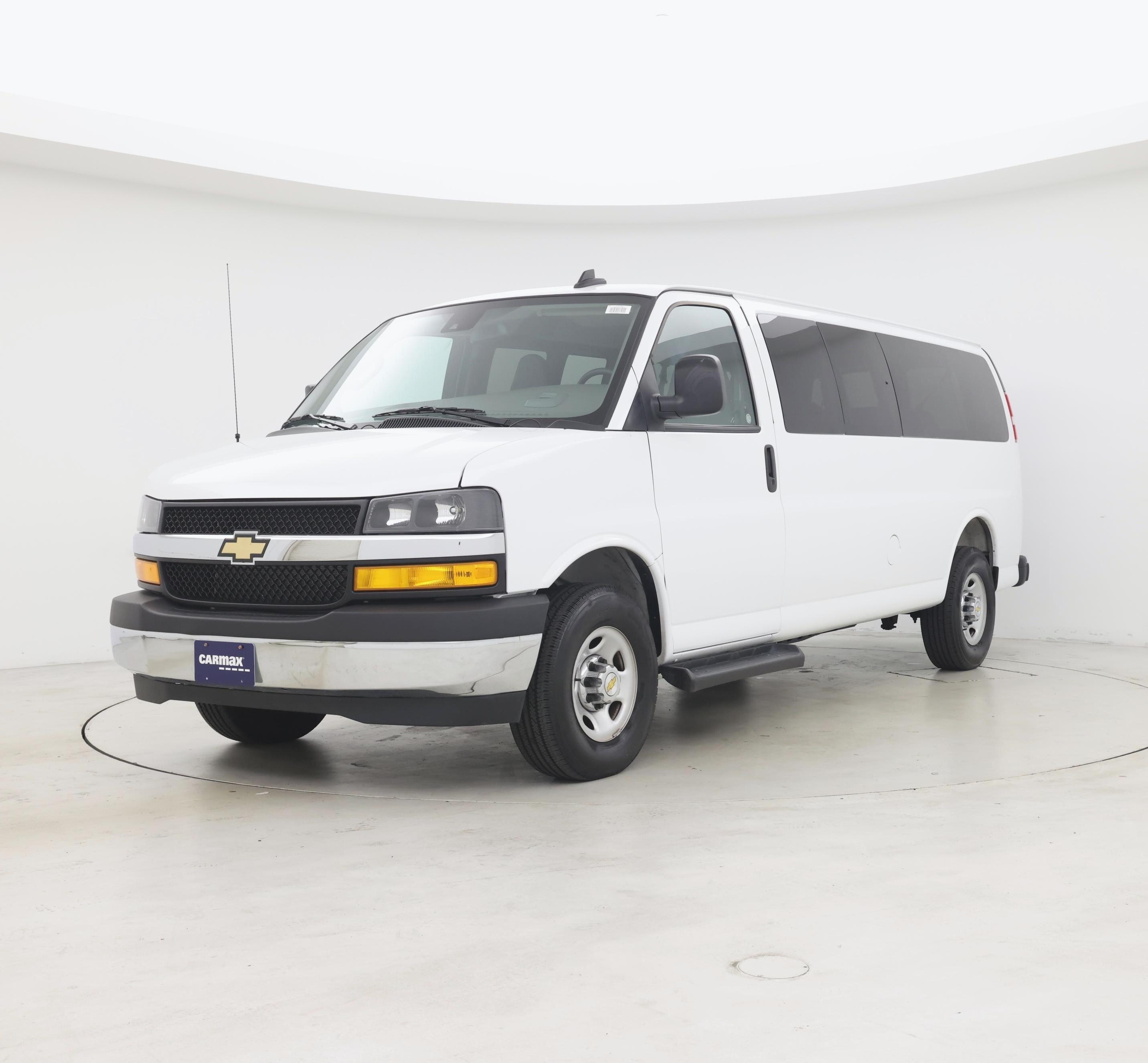 Thumbnail: 2025 Chevrolet Express - 4