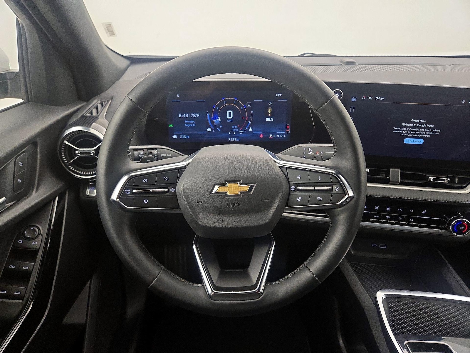 2026 Chevrolet Equinox LT - Photo 11