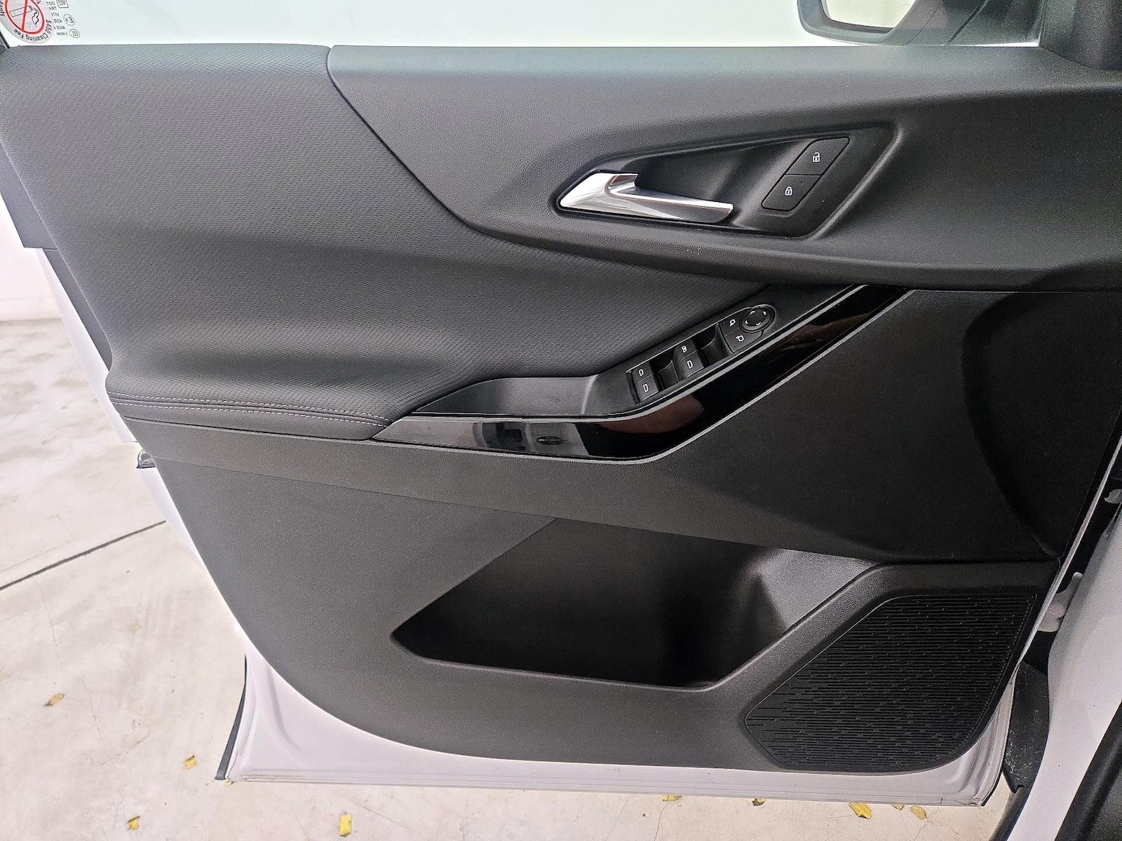 2026 Chevrolet Equinox LT - Photo 13