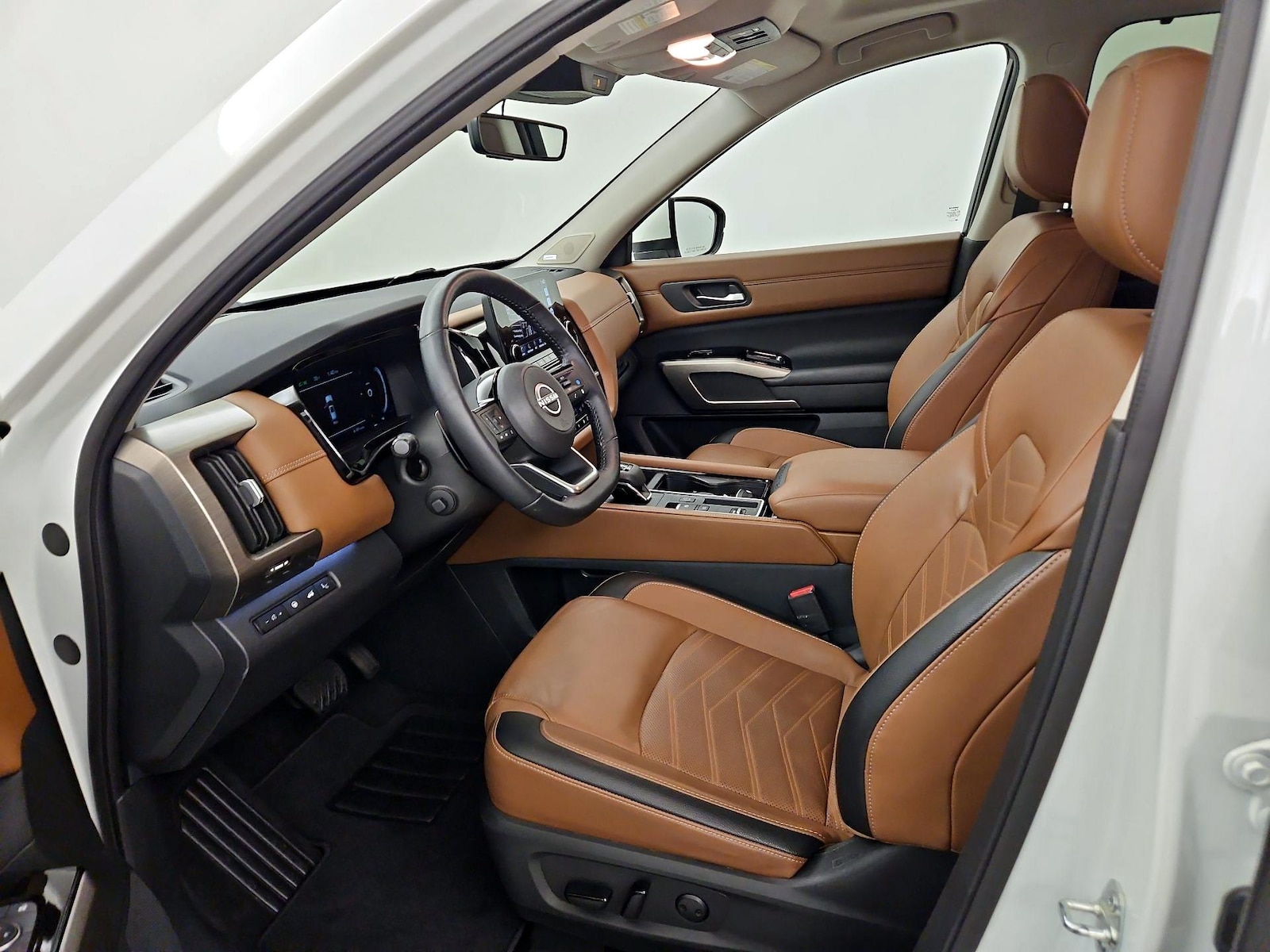 2024 Nissan Pathfinder Platinum - Photo 12