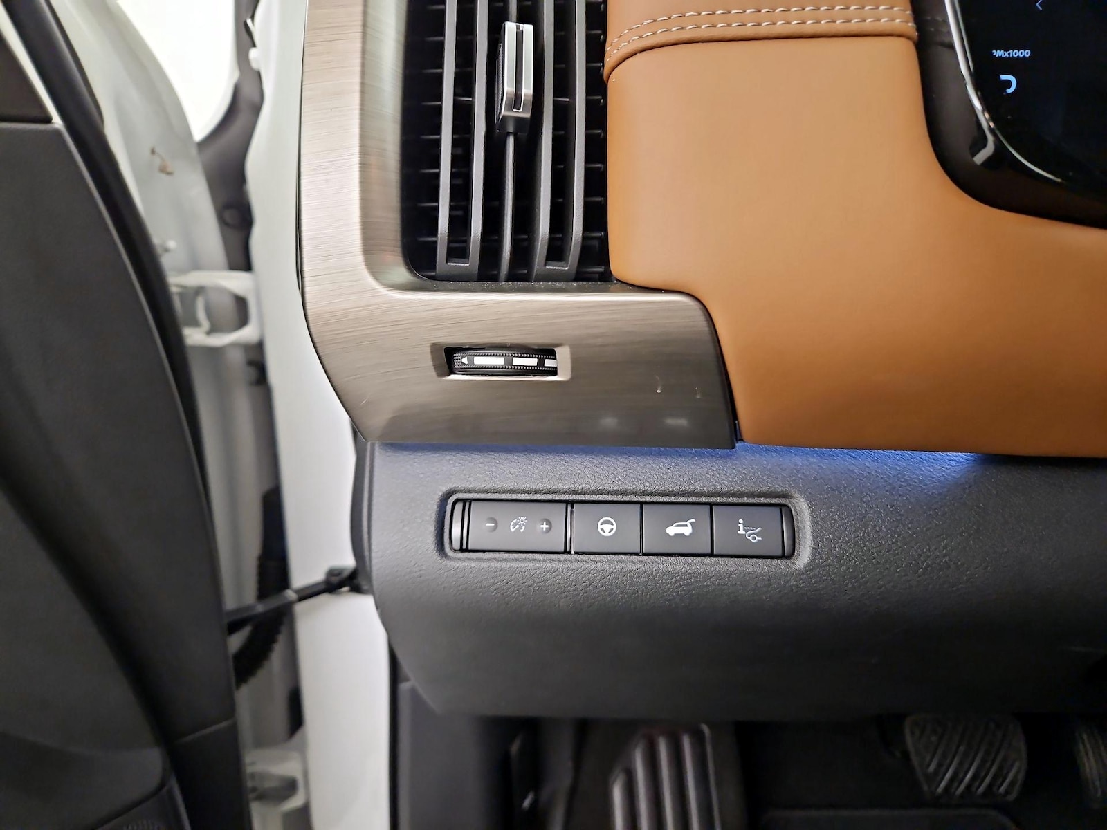 2024 Nissan Pathfinder Platinum - Photo 14
