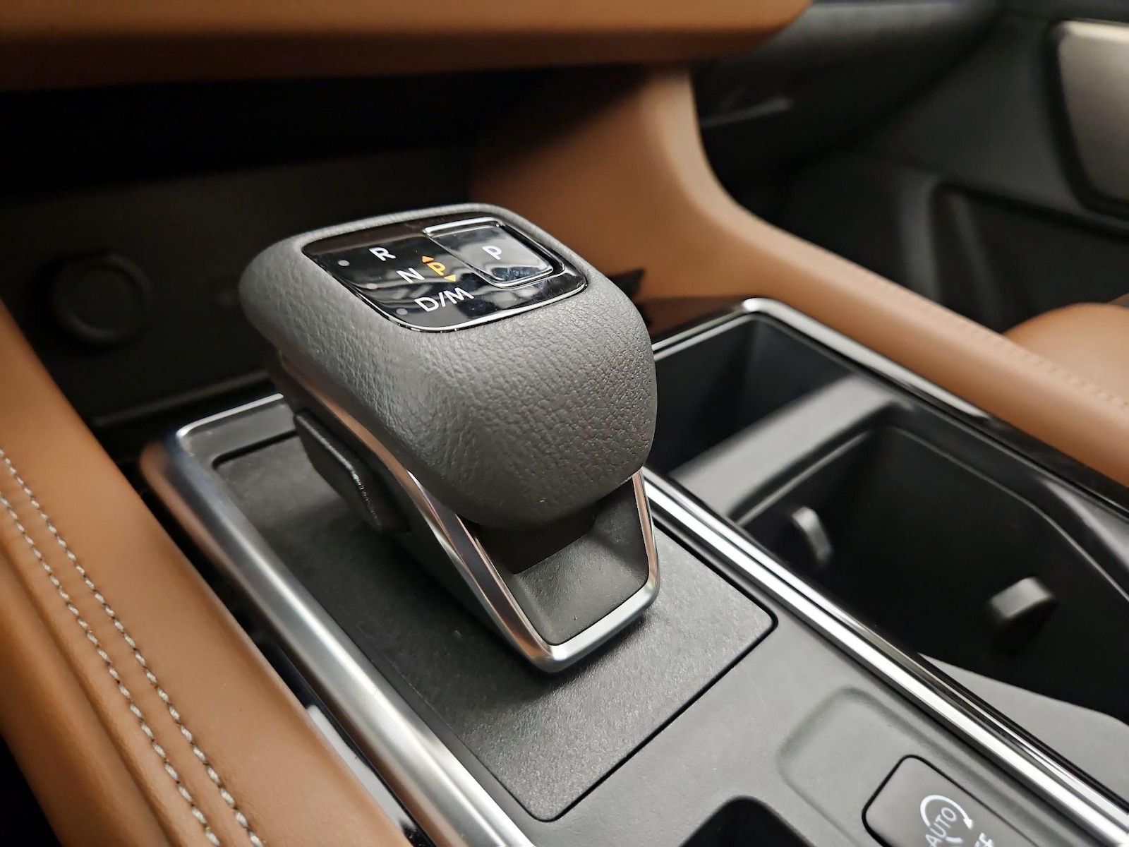 2024 Nissan Pathfinder Platinum - Photo 19