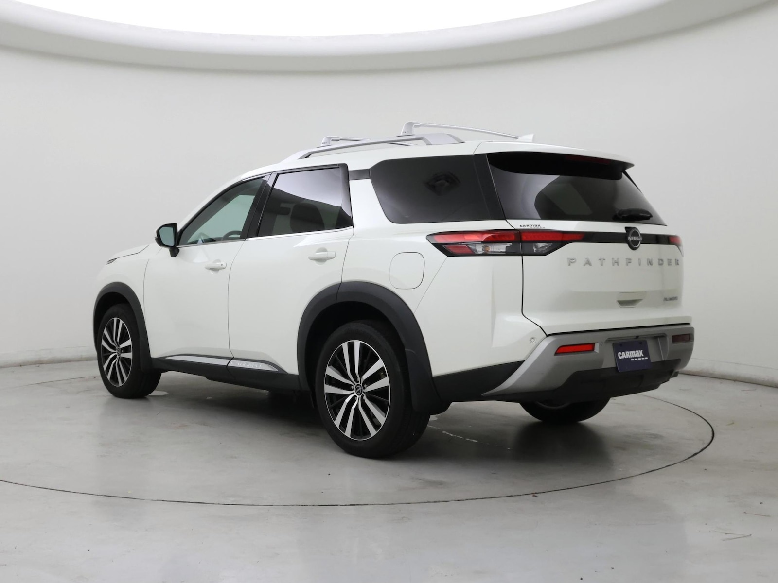 2024 Nissan Pathfinder Platinum - Photo 3