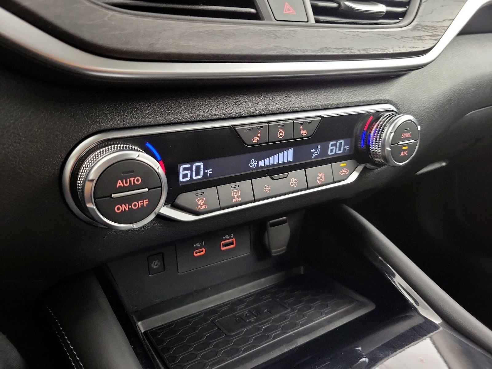 2025 Nissan Altima SL - Photo 18