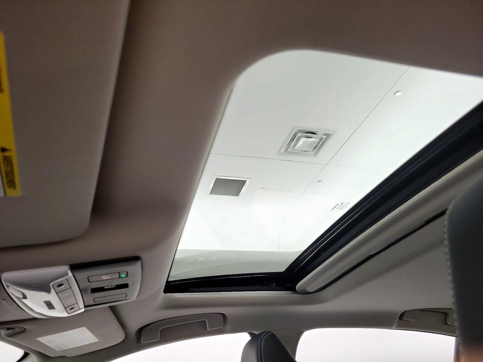 2025 Nissan Altima SL - Photo 21