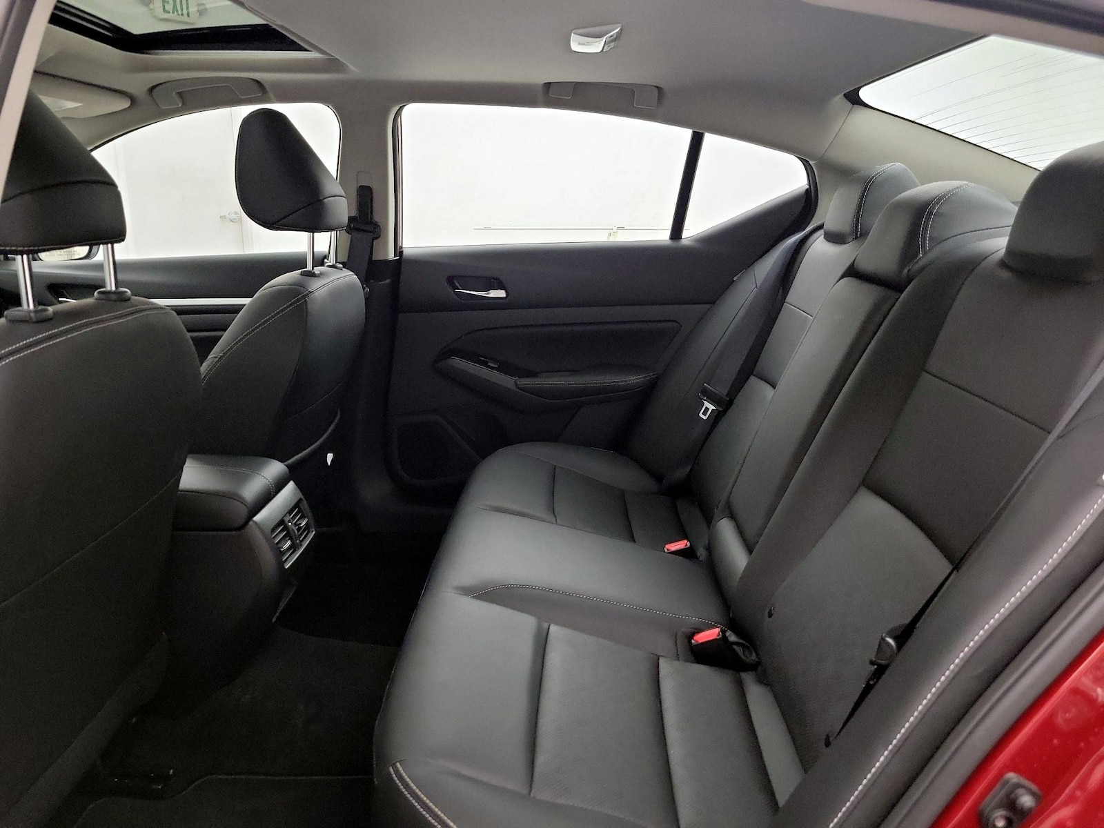 2025 Nissan Altima SL - Photo 22