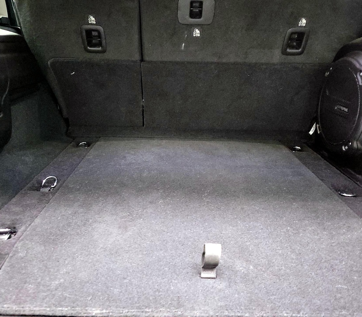Trunk/Cargo (Seats Up)