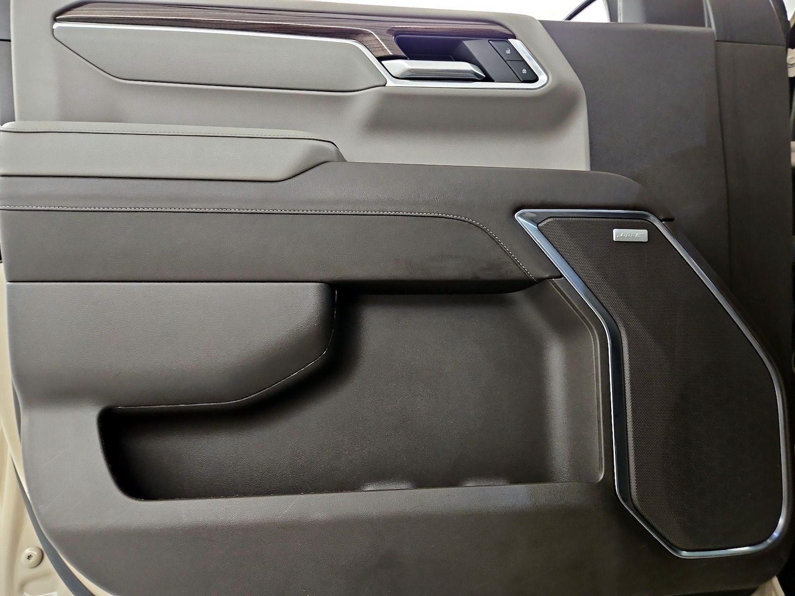 2023 Chevrolet Silverado 1500 LT Trail Boss - Photo 11